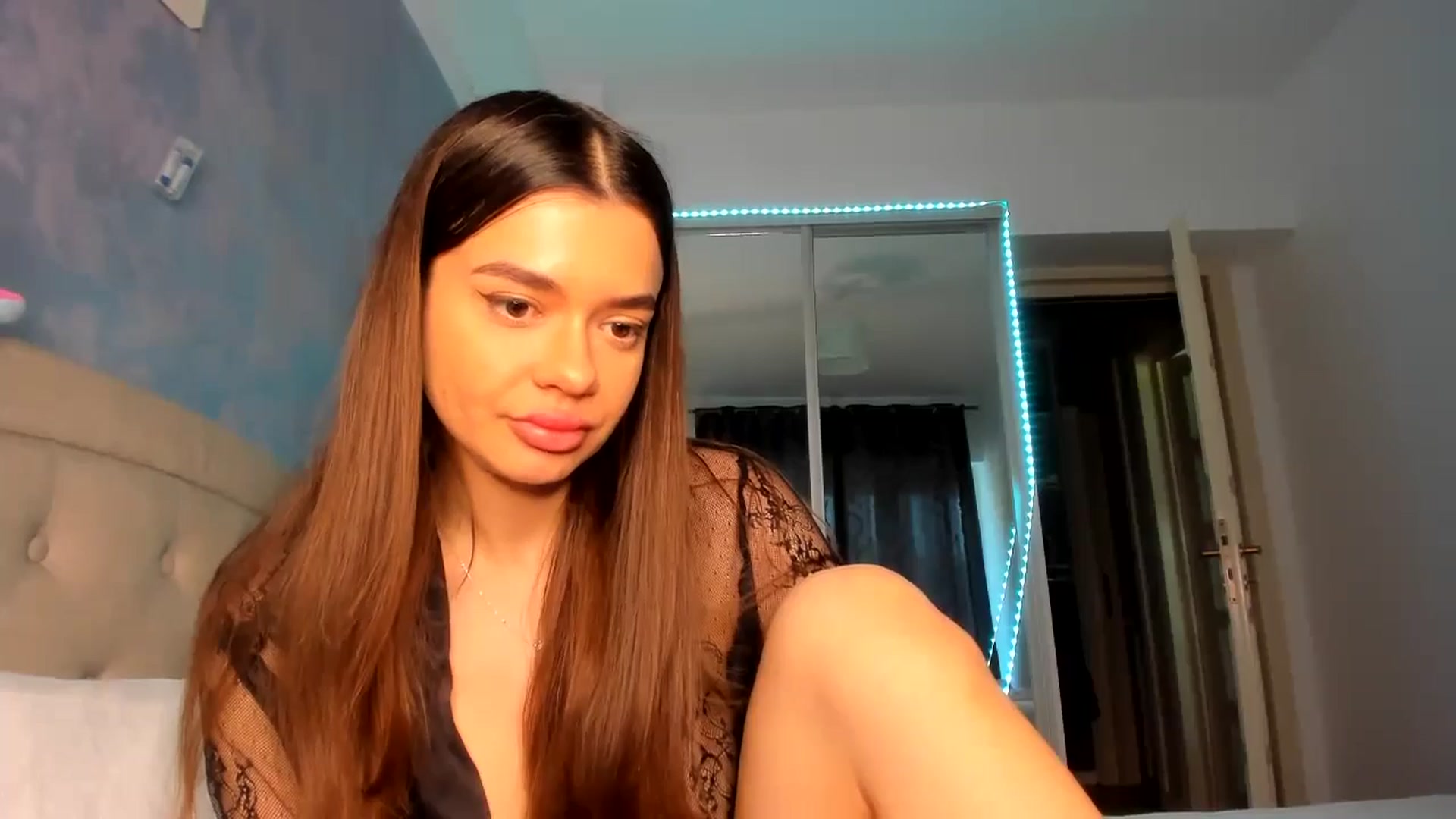 Gallery image thumbnail from Miss_Medyson's myfreecams stream on, 05/14/2024, 11:23 image 5 of 20
