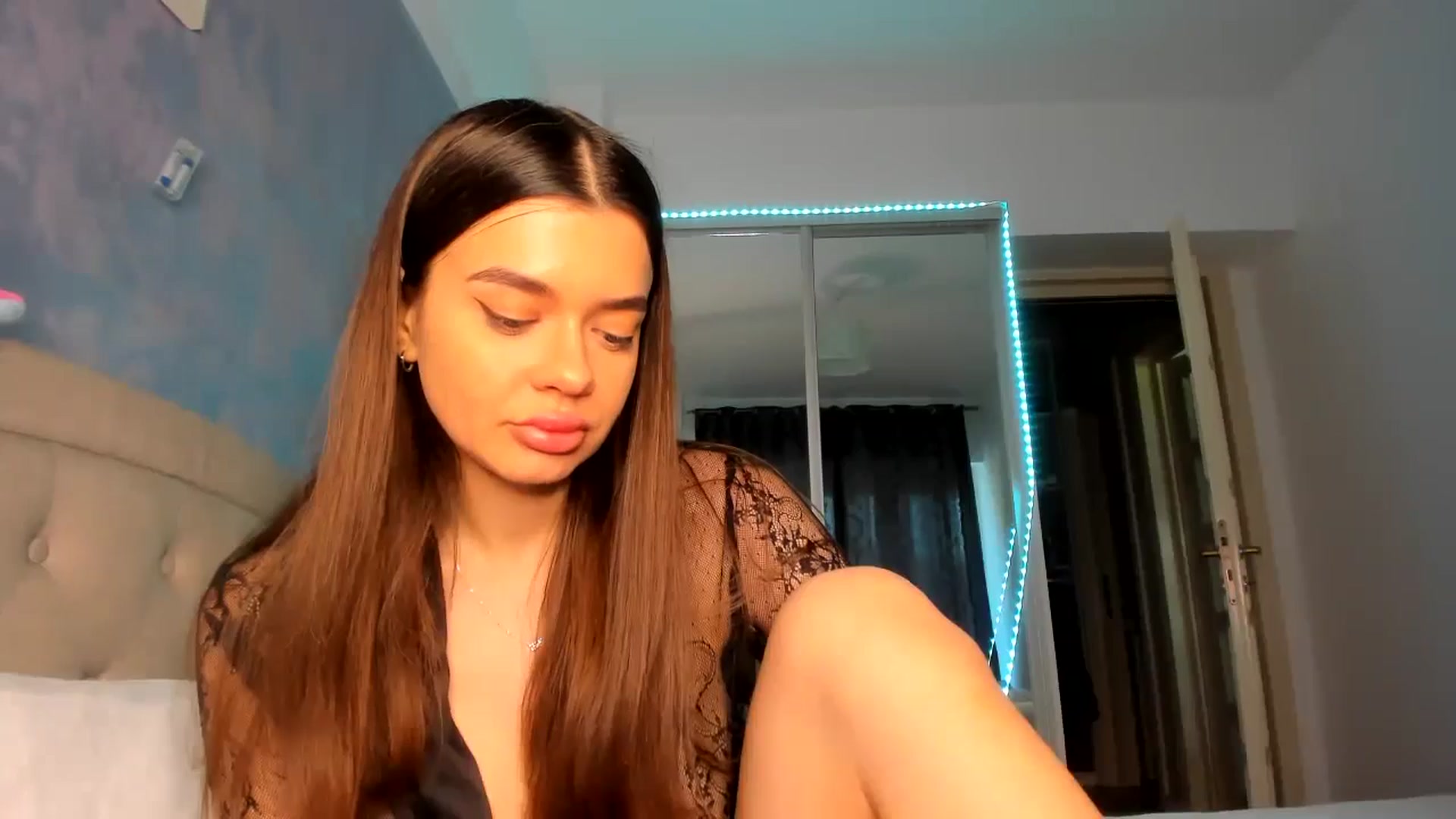 Gallery image thumbnail from Miss_Medyson's myfreecams stream on, 05/14/2024, 11:23 image 6 of 20