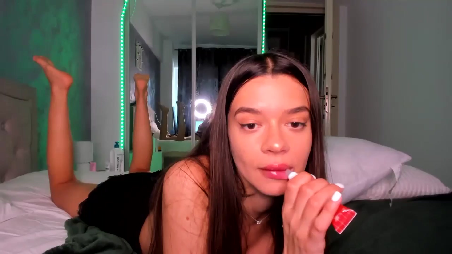 Gallery image thumbnail from Miss_Medyson's myfreecams stream on, 06/10/2024, 09:42 image 1 of 20