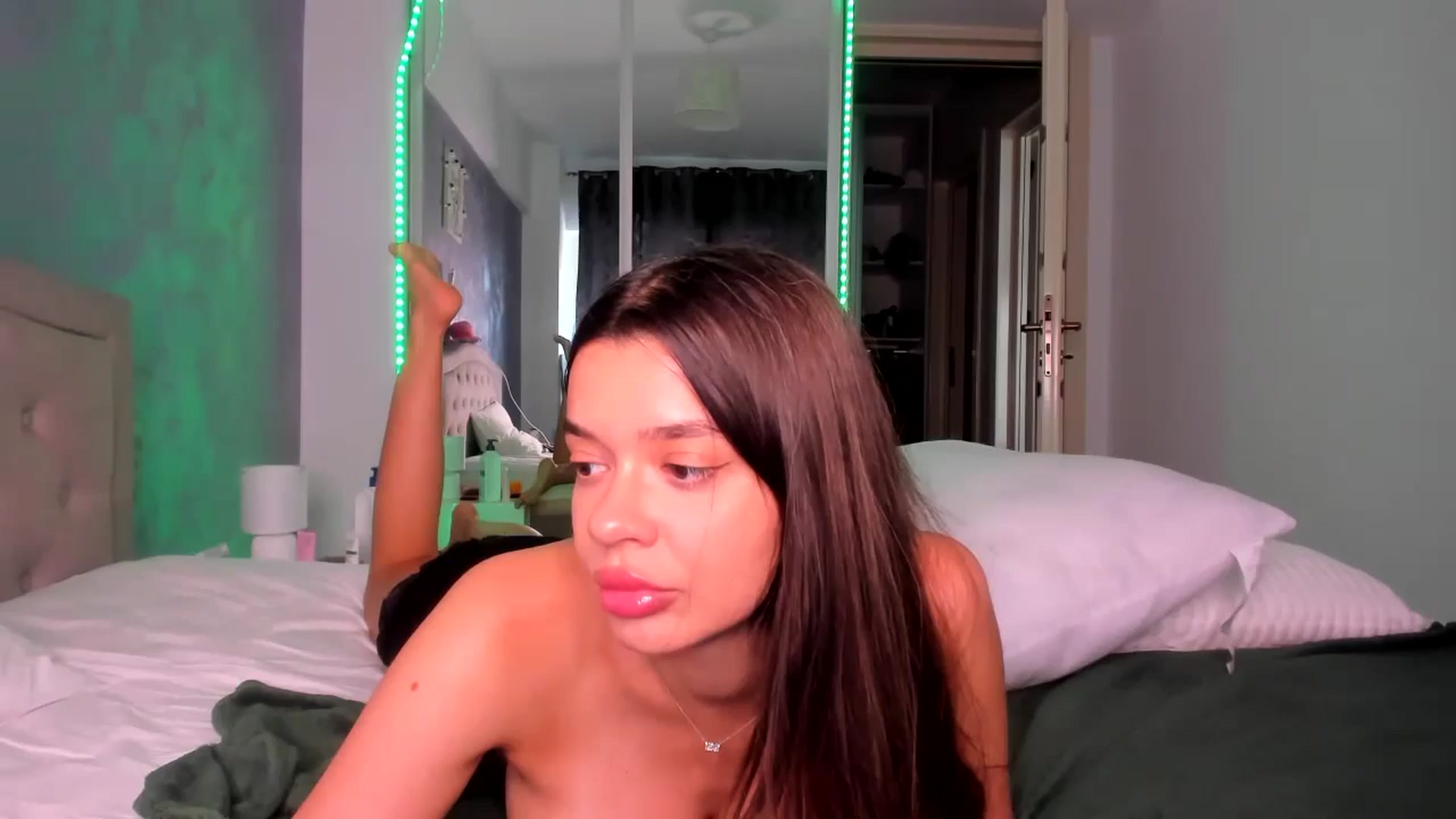 Gallery image thumbnail from Miss_Medyson's myfreecams stream on, 06/10/2024, 09:42 image 9 of 20