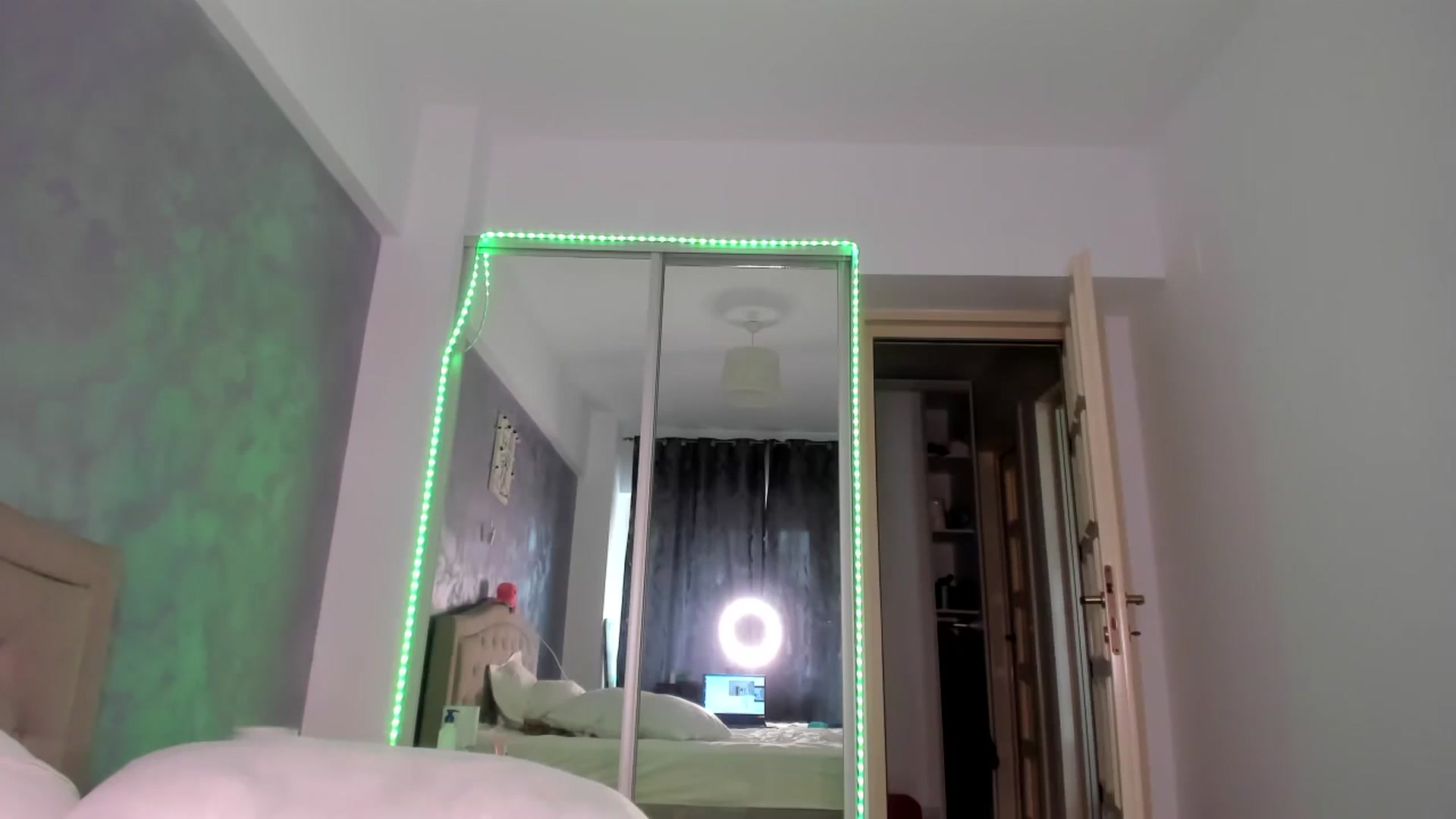 Gallery image thumbnail from Miss_Medyson's myfreecams stream on, 06/14/2024, 10:12 image 9 of 20