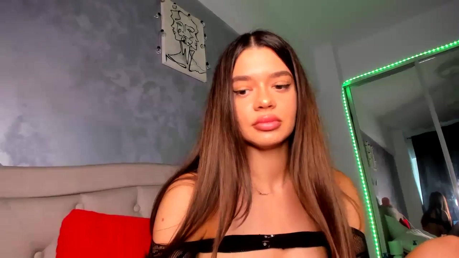 Gallery image thumbnail from Miss_Medyson's myfreecams stream on, 06/25/2024, 10:34 image 19 of 20