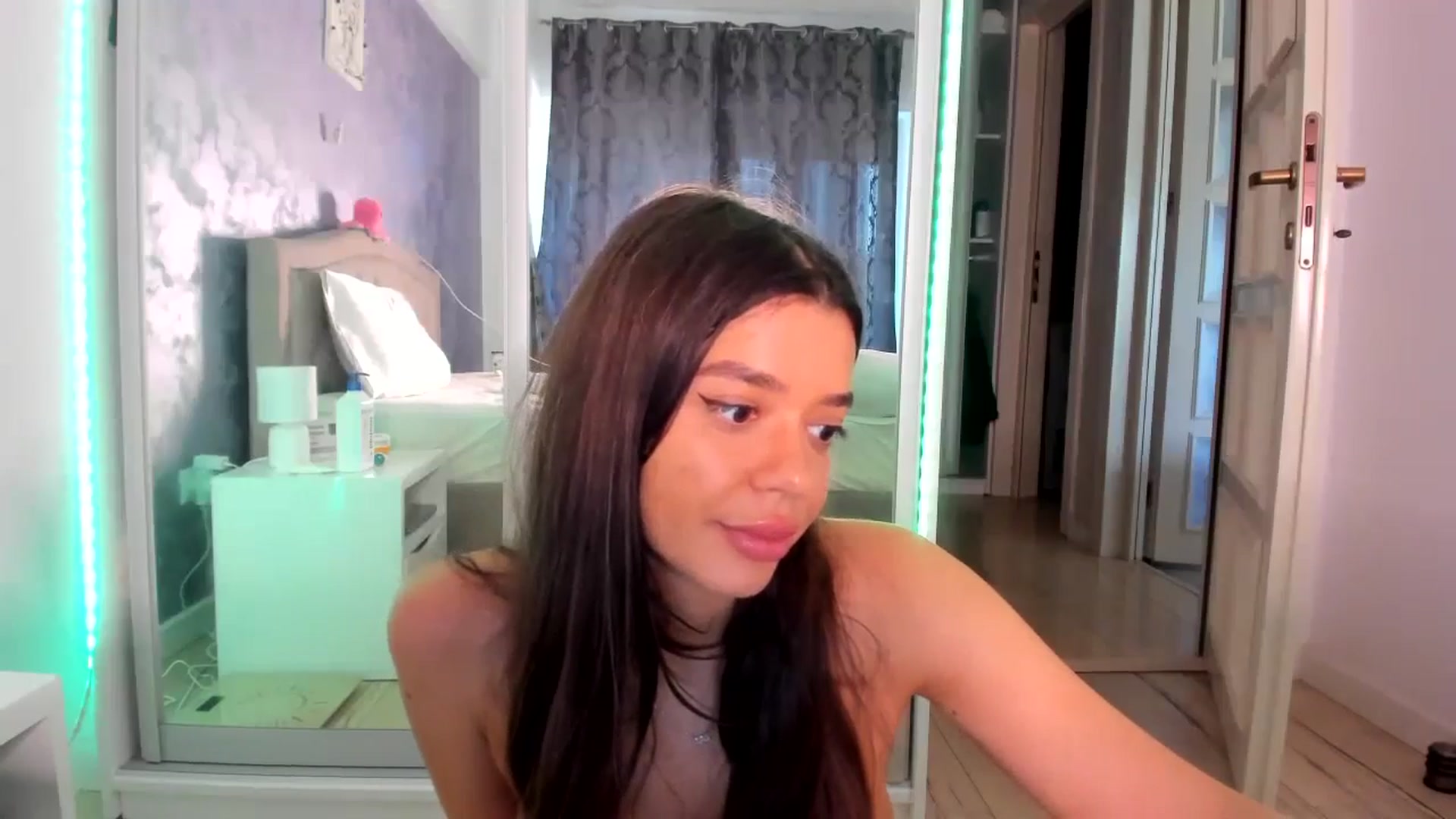 Gallery image thumbnail from Miss_Medyson's myfreecams stream on, 06/29/2024, 11:59 image 10 of 20