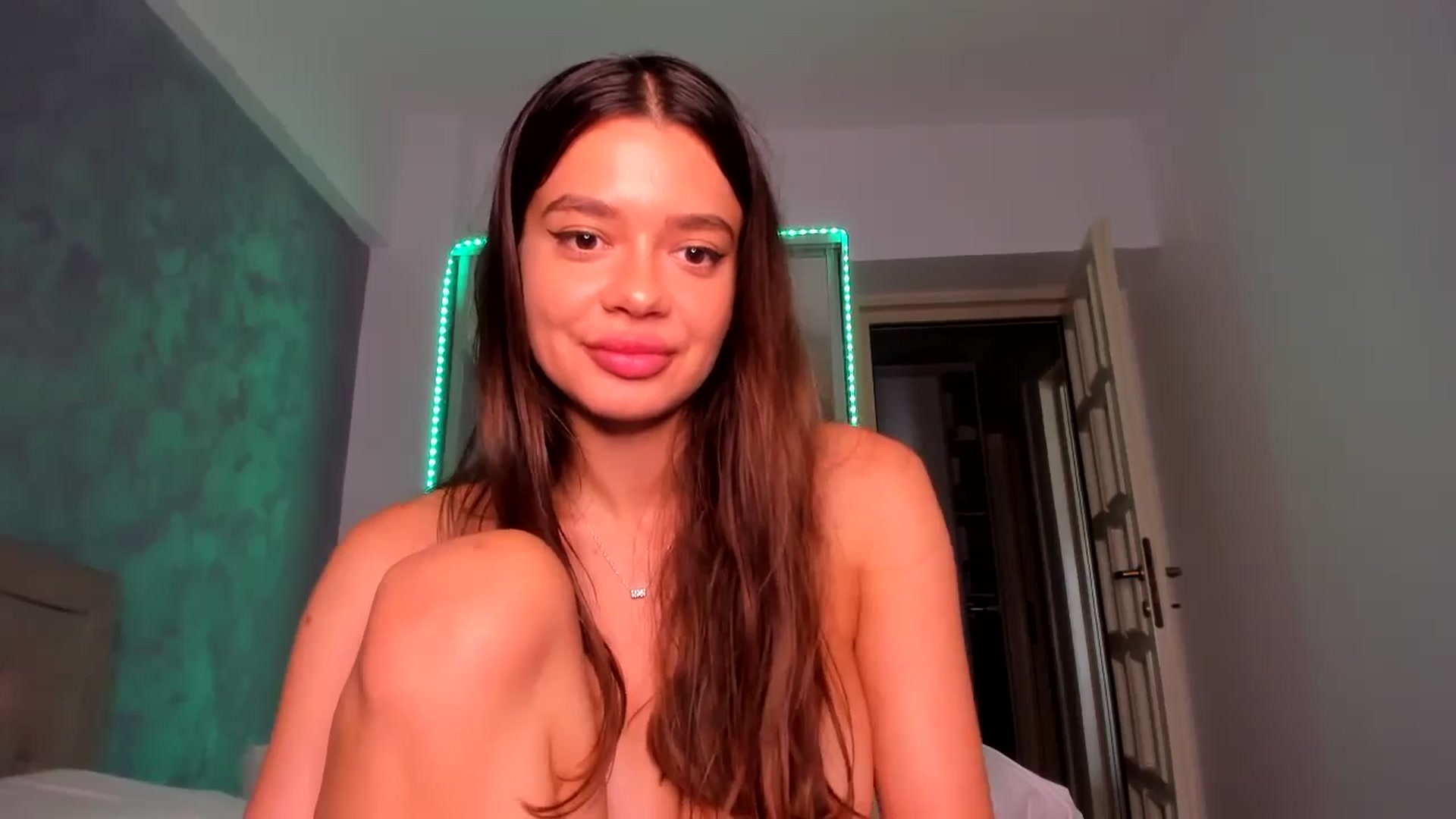 Gallery image thumbnail from Miss_Medyson's myfreecams stream on, 07/02/2024, 10:47 image 13 of 20