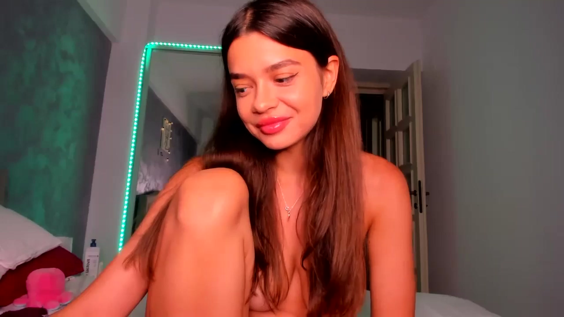 Gallery image thumbnail from Miss_Medyson's myfreecams stream on, 07/12/2024, 10:55 image 11 of 20