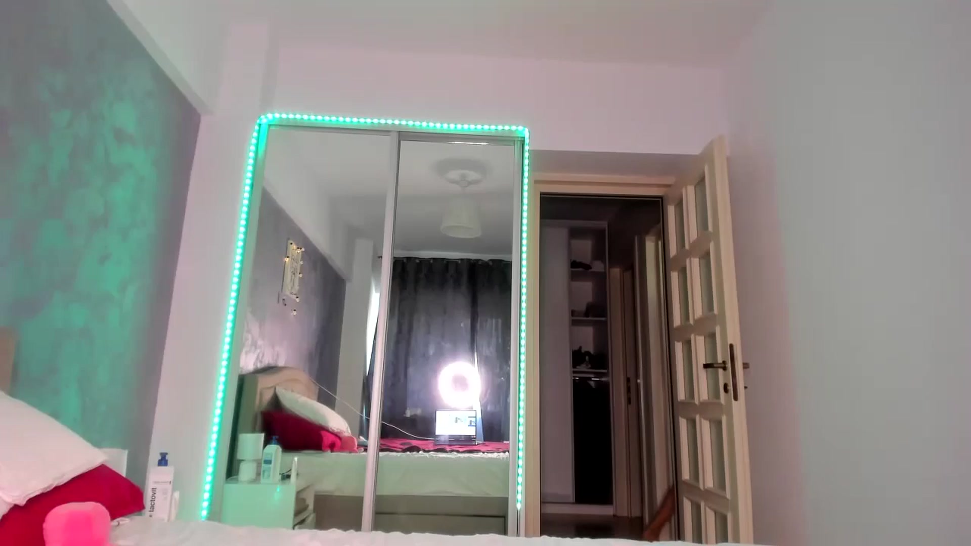Gallery image thumbnail from Miss_Medyson's myfreecams stream on, 07/12/2024, 10:55 image 15 of 20