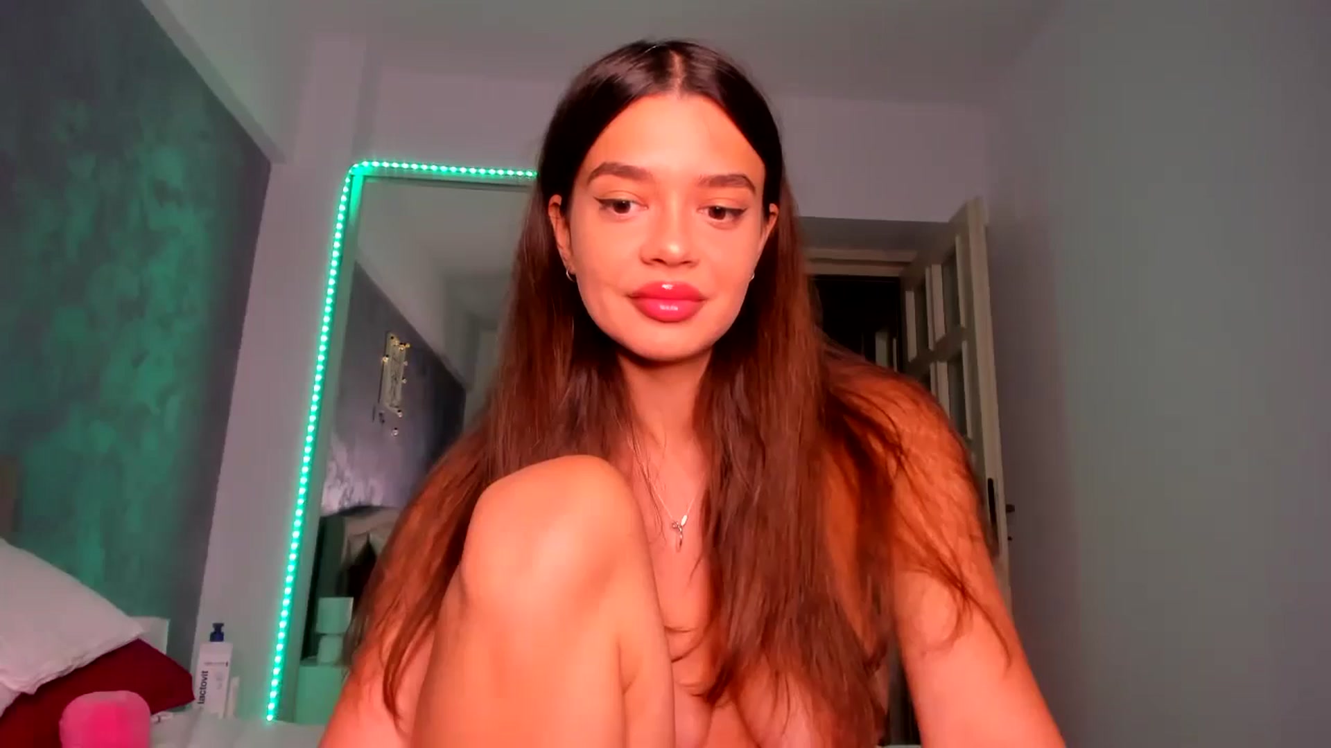 Gallery image thumbnail from Miss_Medyson's myfreecams stream on, 07/12/2024, 10:55 image 4 of 20