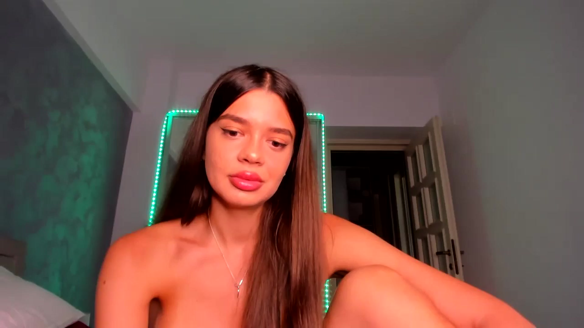 Gallery image thumbnail from Miss_Medyson's myfreecams stream on, 07/12/2024, 11:47 image 8 of 20