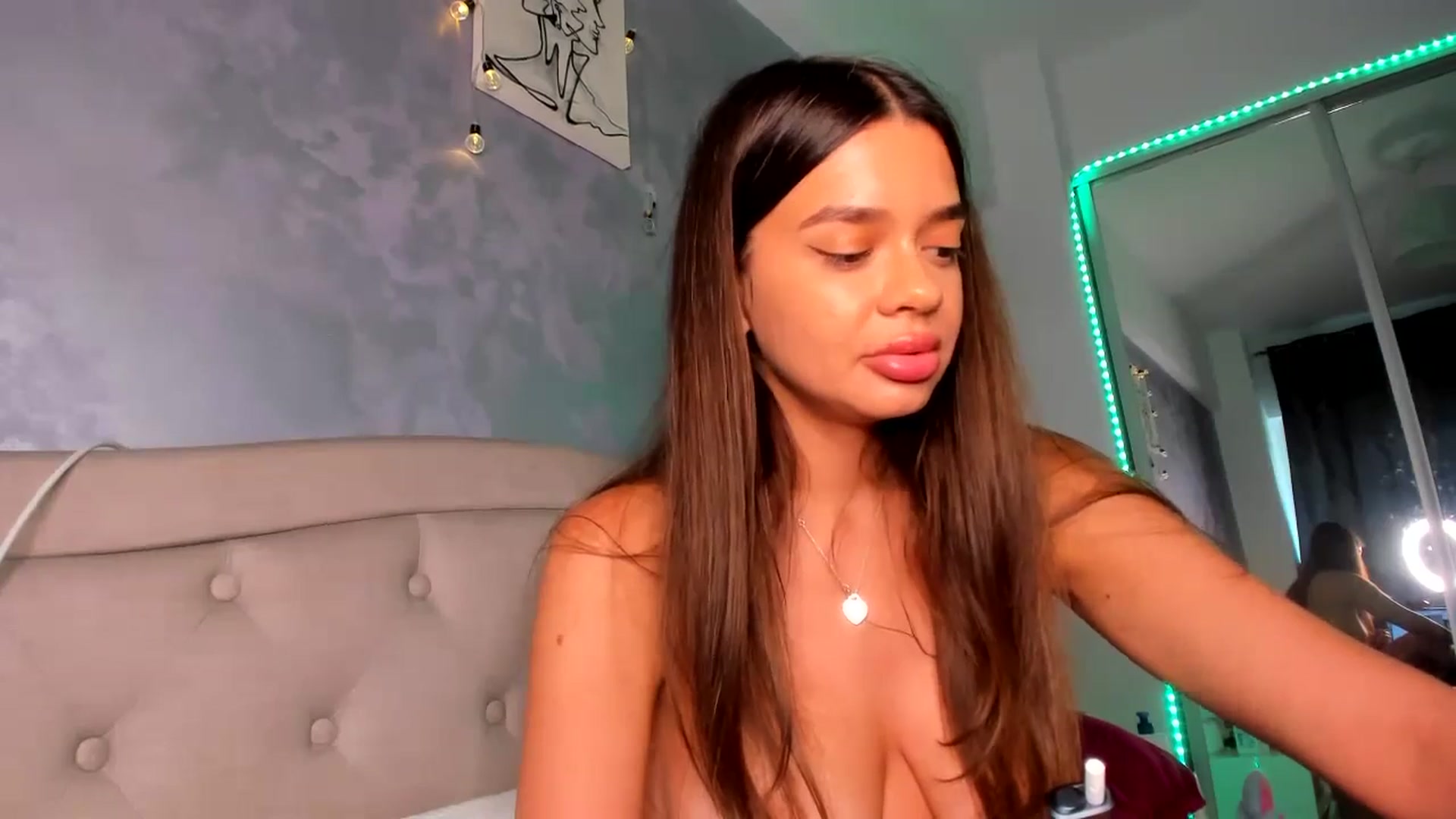 Gallery image thumbnail from Miss_Medyson's myfreecams stream on, 07/12/2024, 13:14 image 18 of 20