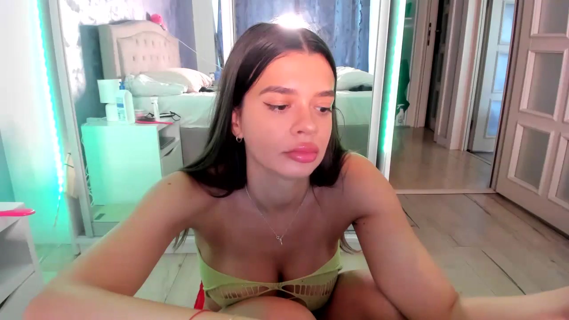 Gallery image thumbnail from Miss_Medyson's myfreecams stream on, 07/14/2024, 11:42 image 4 of 20