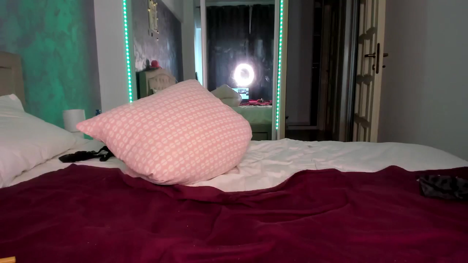Gallery image thumbnail from Miss_Medyson's myfreecams stream on, 07/23/2024, 13:57 image 7 of 20