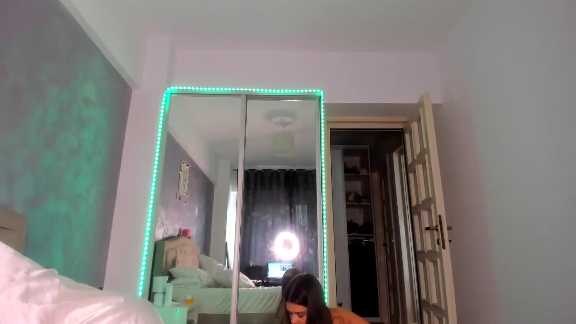 Gallery image thumbnail from Miss_Medyson's myfreecams stream on, 07/25/2024, 11:43 image 7 of 20
