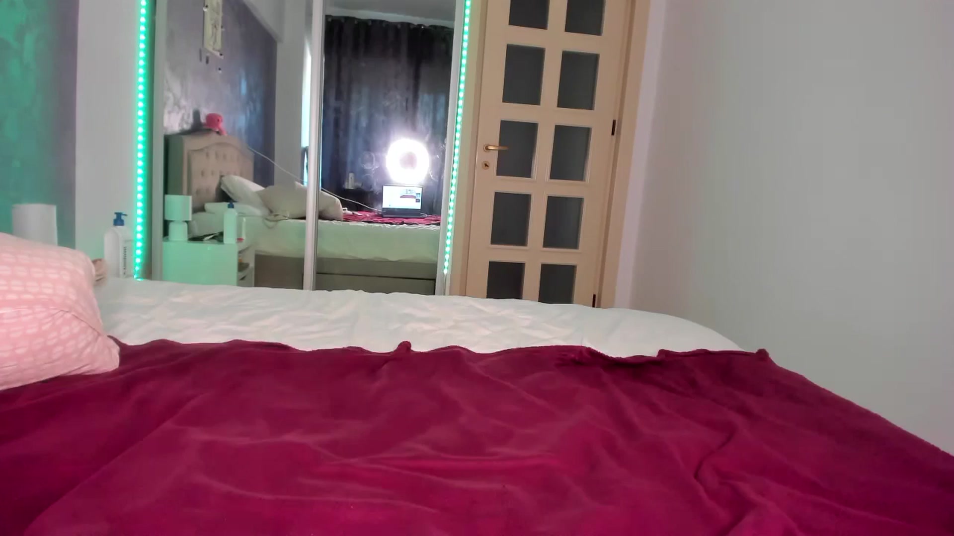 Gallery image thumbnail from Miss_Medyson's myfreecams stream on, 07/31/2024, 09:28 image 16 of 20