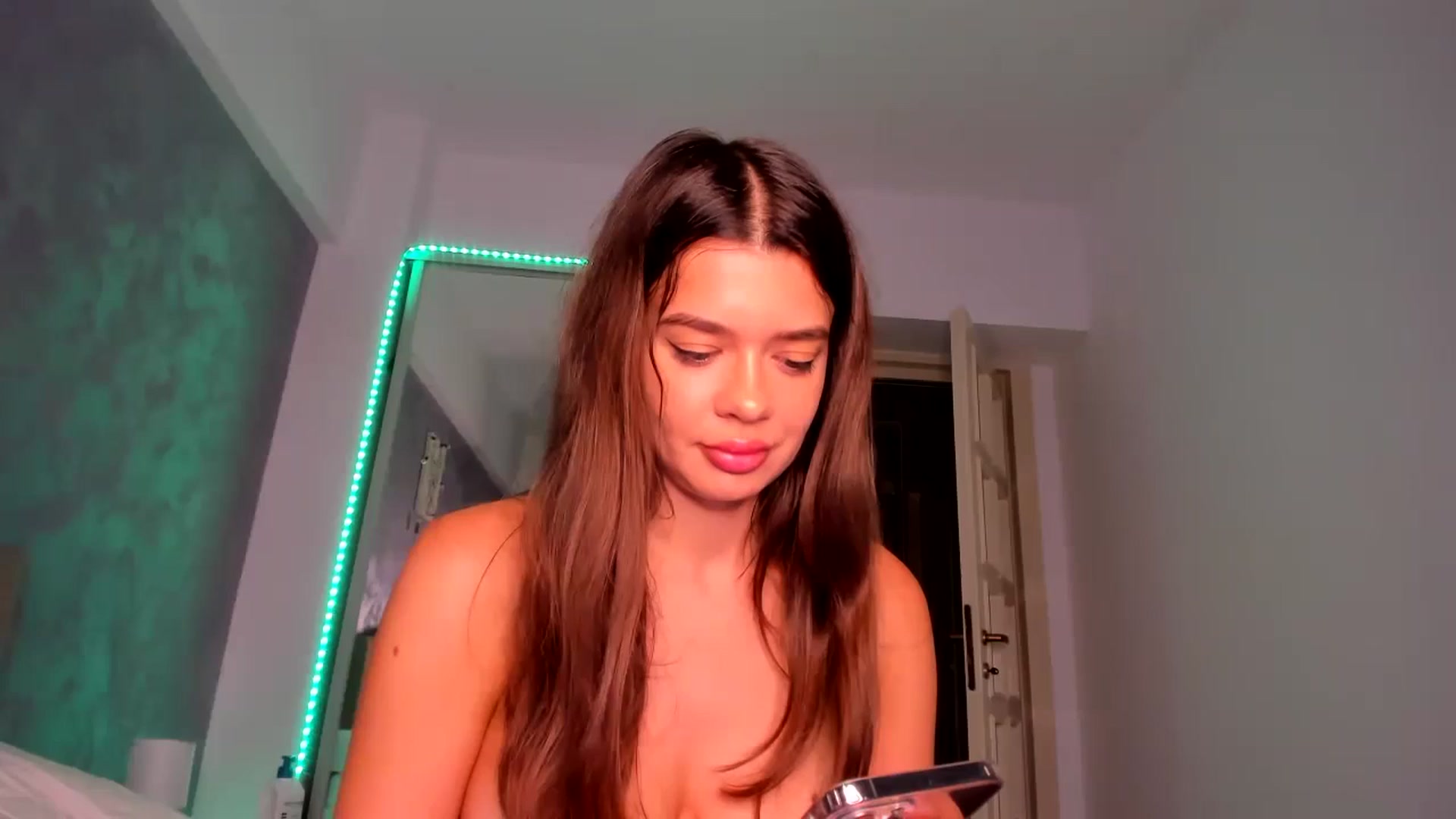Gallery image thumbnail from Miss_Medyson's myfreecams stream on, 08/02/2024, 11:07 image 8 of 20