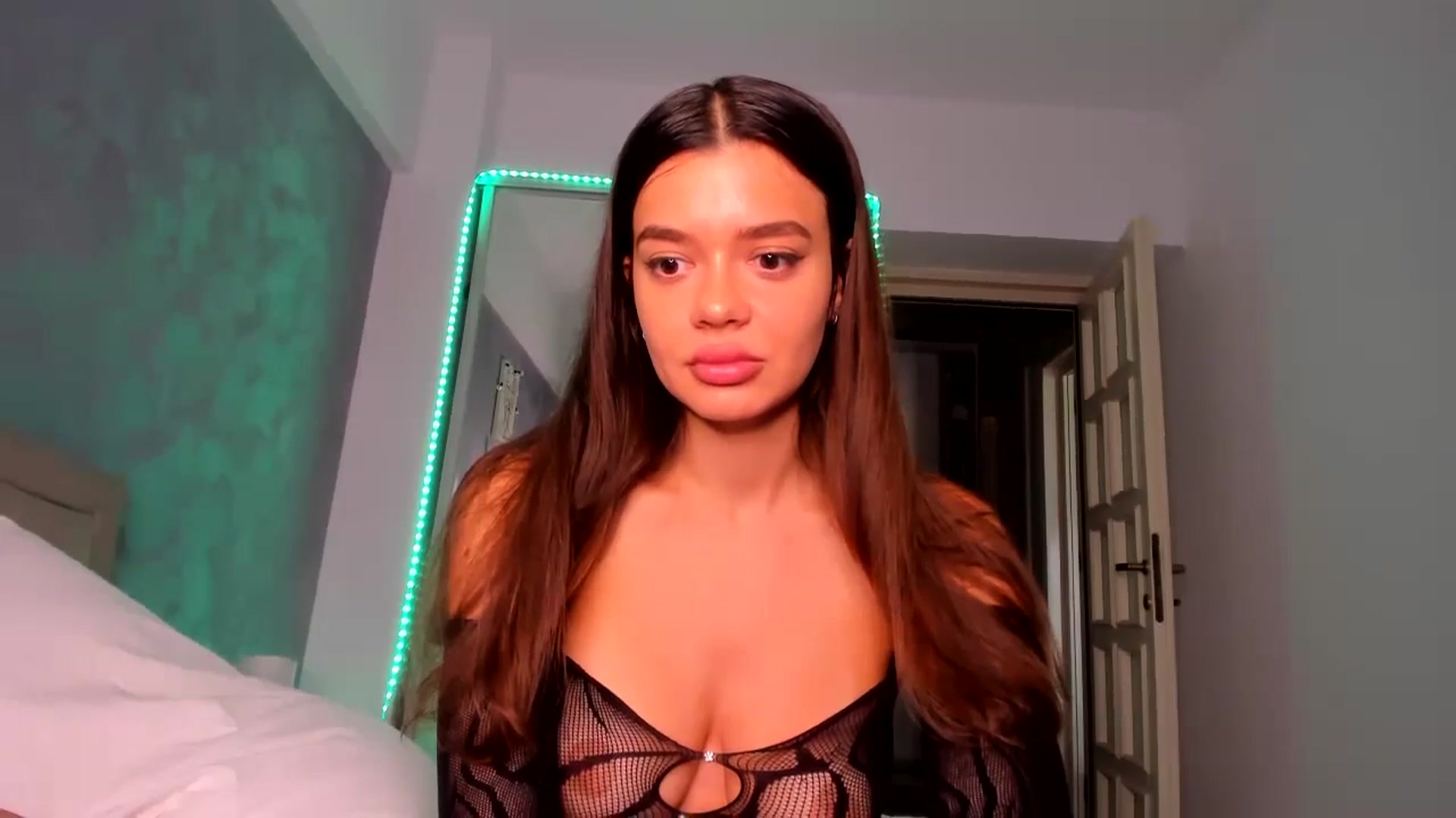 Gallery image thumbnail from Miss_Medyson's myfreecams stream on, 08/04/2024, 11:48 image 12 of 20