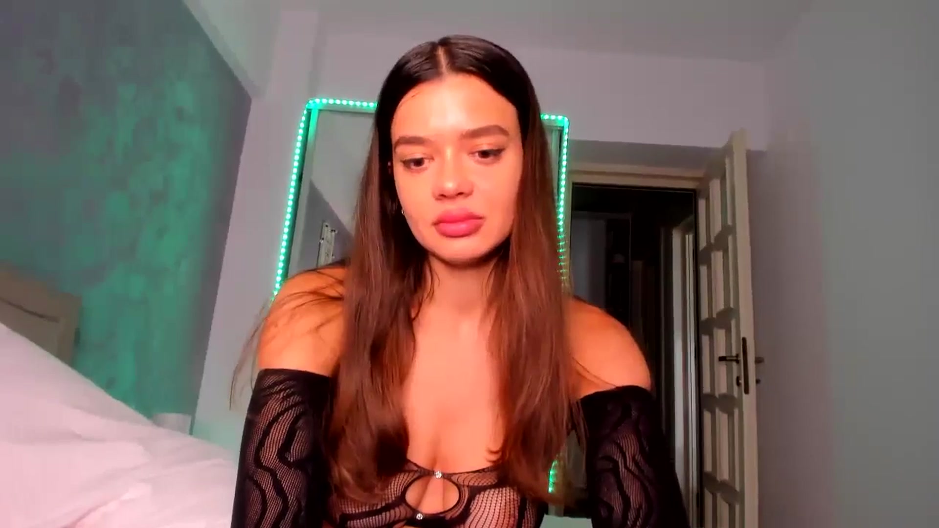 Gallery image thumbnail from Miss_Medyson's myfreecams stream on, 08/04/2024, 11:48 image 18 of 20