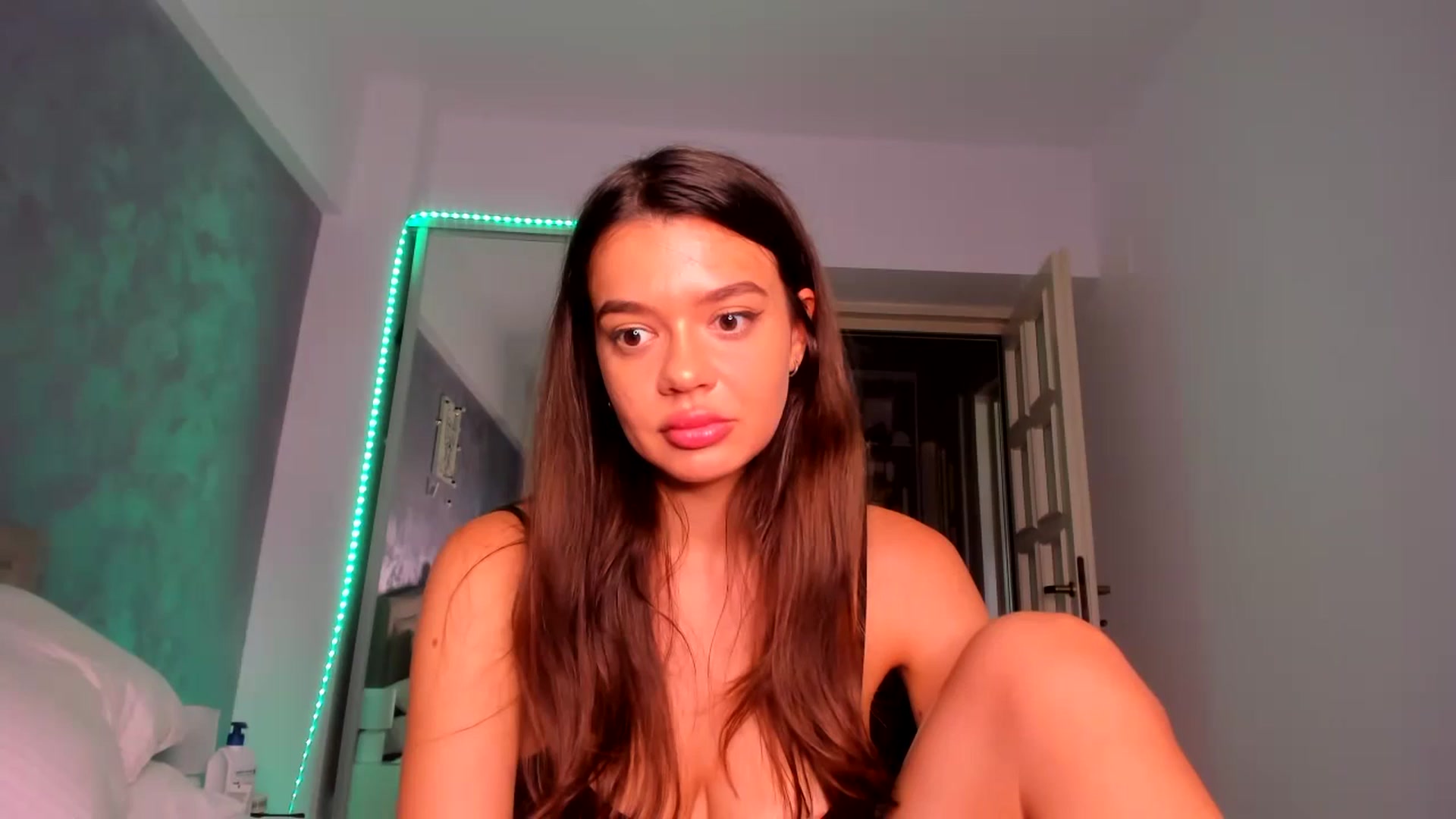 Gallery image thumbnail from Miss_Medyson's myfreecams stream on, 08/11/2024, 11:57 image 16 of 20