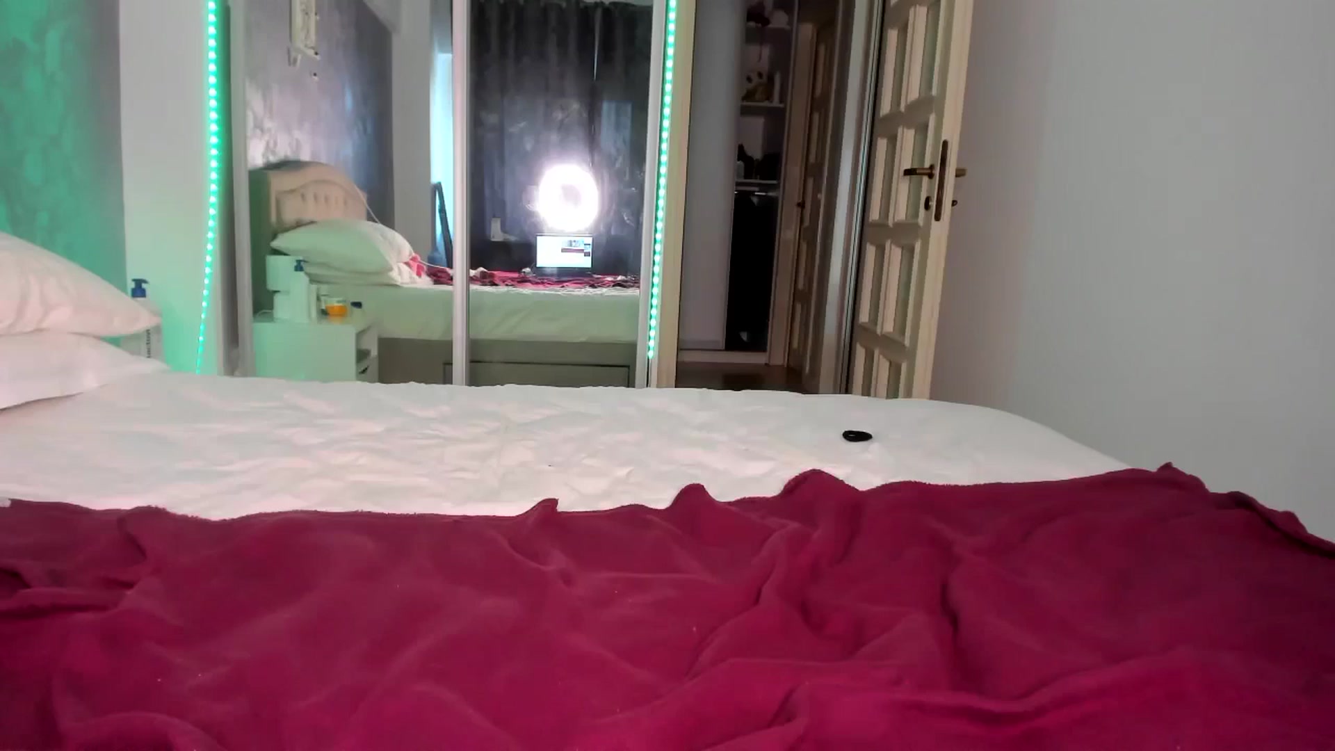 Gallery image thumbnail from Miss_Medyson's myfreecams stream on, 08/13/2024, 13:23 image 19 of 20