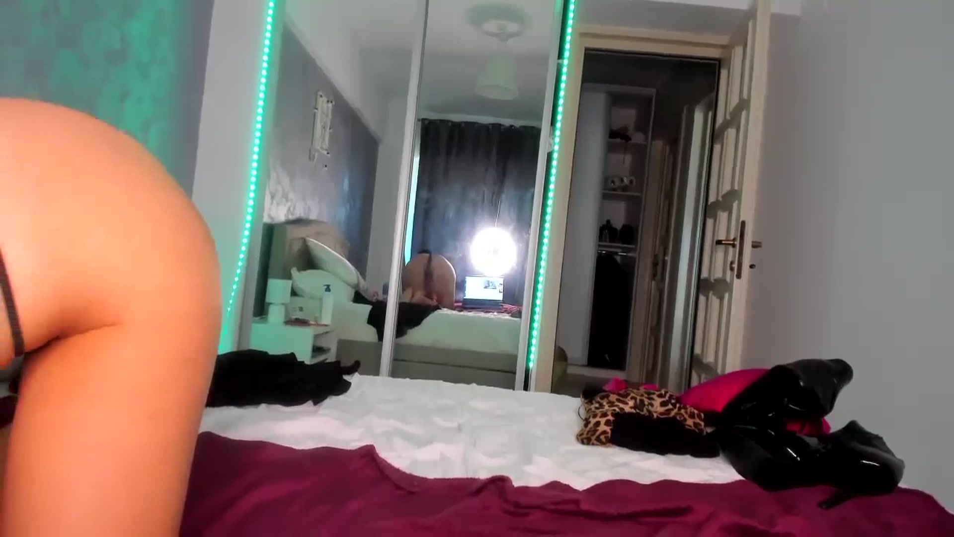 Gallery image thumbnail from Miss_Medyson's myfreecams stream on, 08/15/2024, 12:12 image 2 of 20