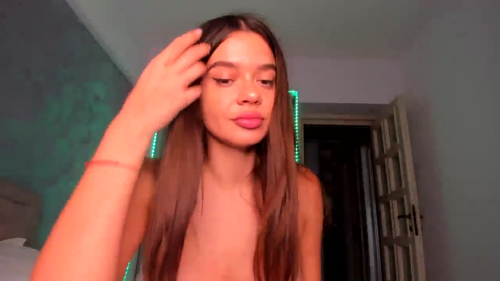 Gallery image thumbnail from Miss_Medyson's myfreecams stream on, 08/23/2024, 13:33 image 20 of 20