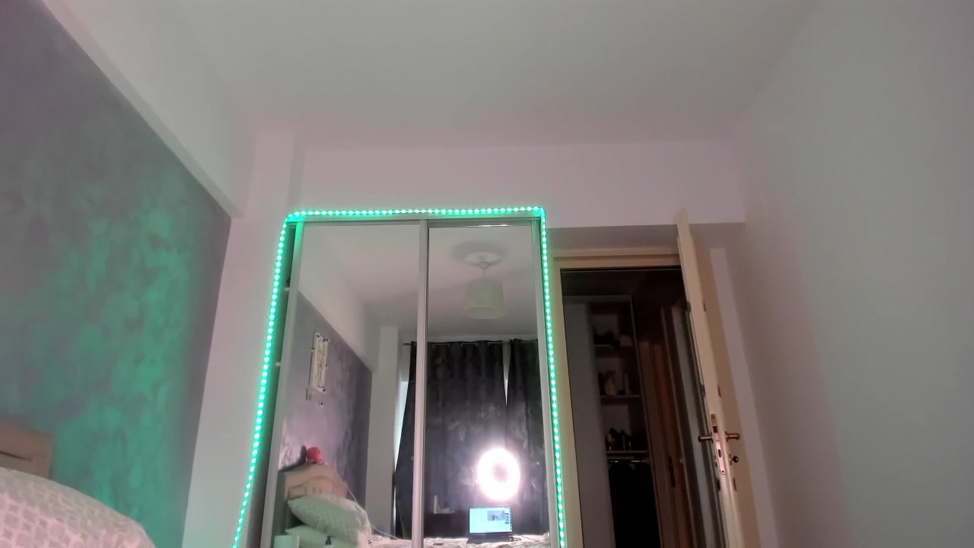 Gallery image thumbnail from Miss_Medyson's myfreecams stream on, 08/28/2024, 08:46 image 15 of 20