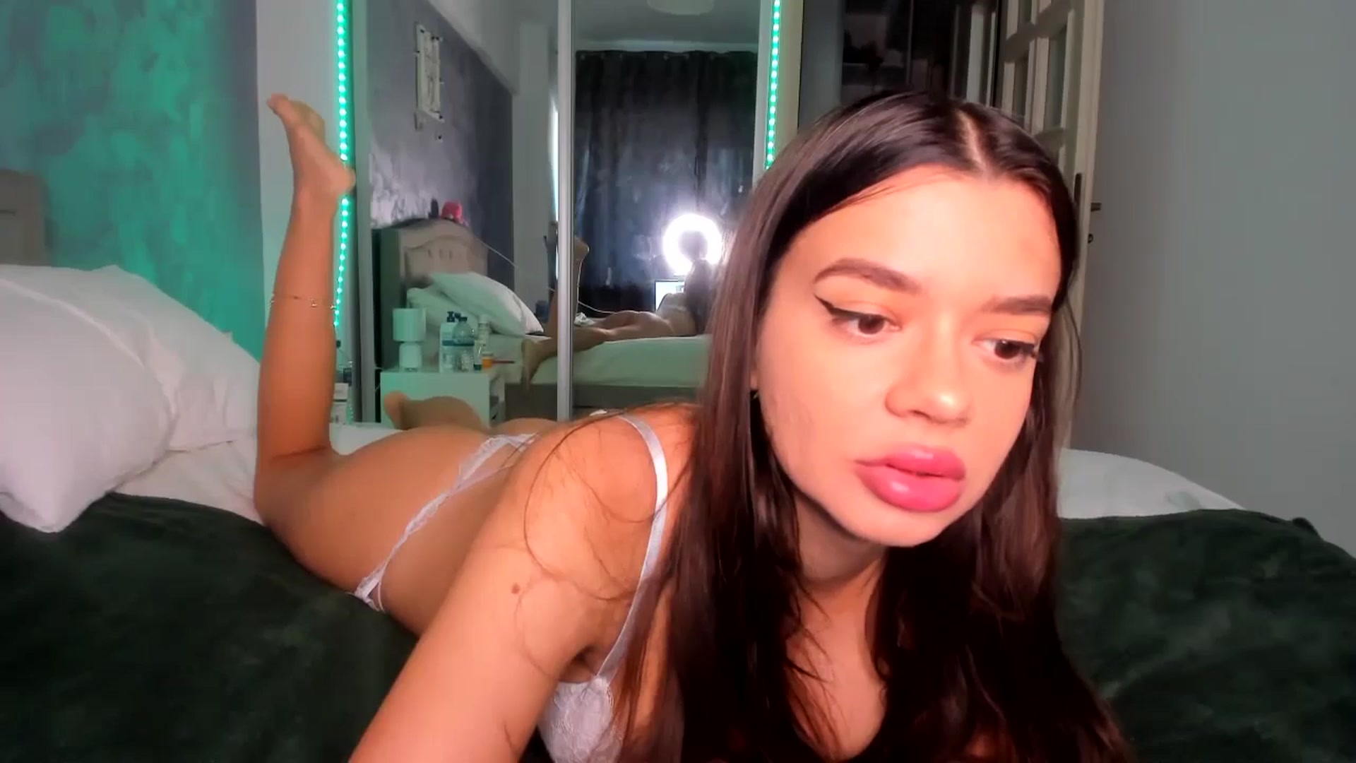 Gallery image thumbnail from Miss_Medyson's myfreecams stream on, 09/06/2024, 09:42 image 4 of 20