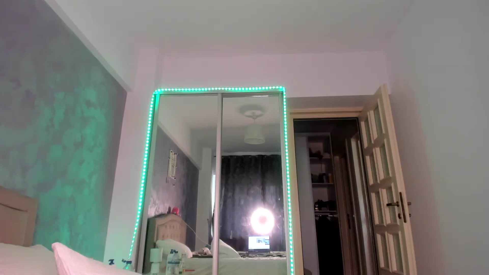 Gallery image thumbnail from Miss_Medyson's myfreecams stream on, 09/06/2024, 12:23 image 18 of 20
