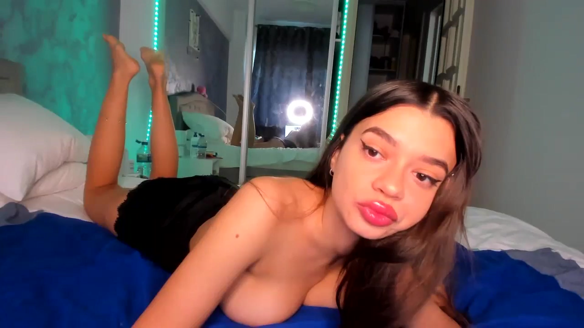 Gallery image thumbnail from Miss_Medyson's myfreecams stream on, 09/10/2024, 09:49 image 6 of 20