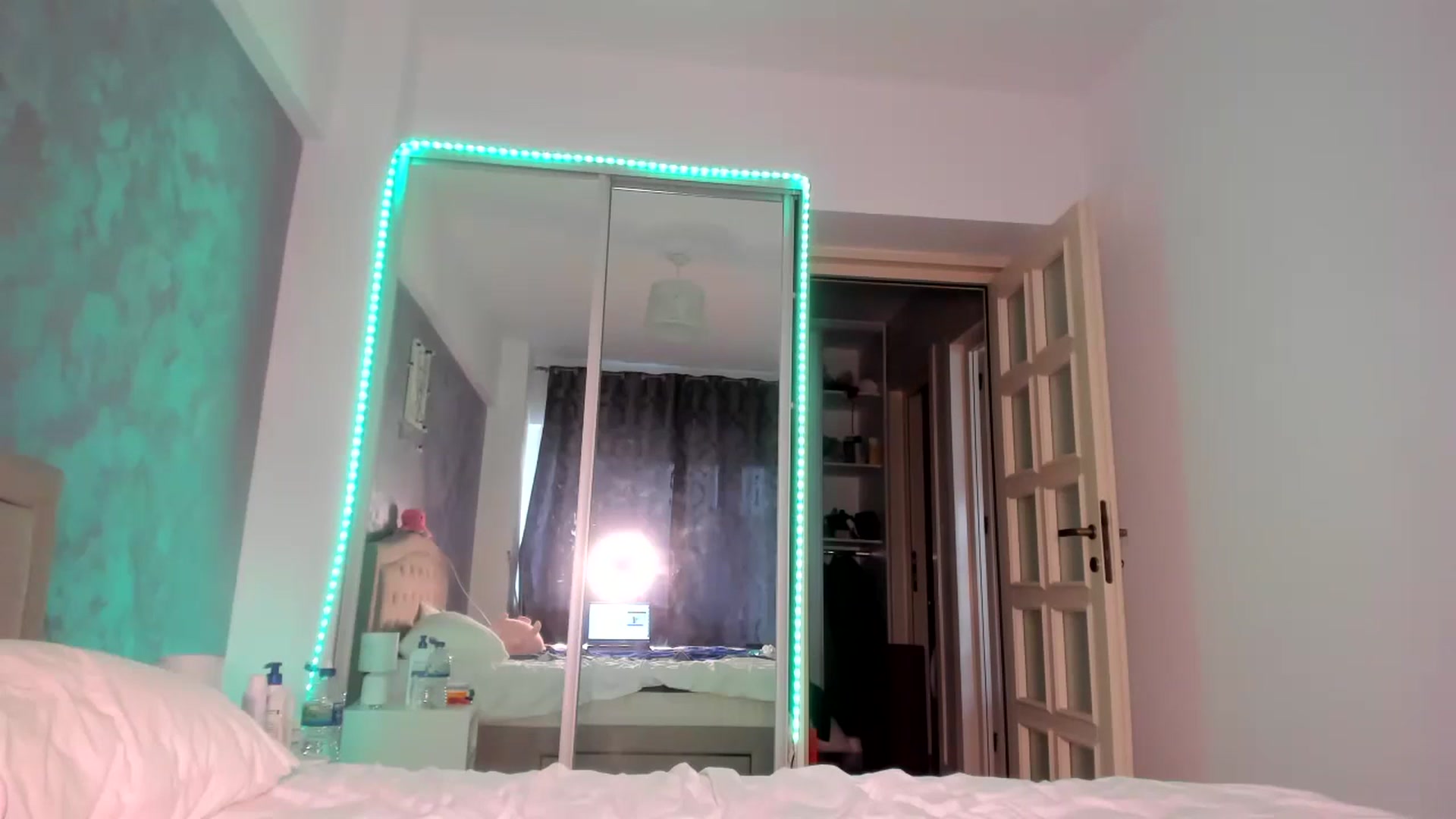 Gallery image thumbnail from Miss_Medyson's myfreecams stream on, 09/10/2024, 12:45 image 13 of 20
