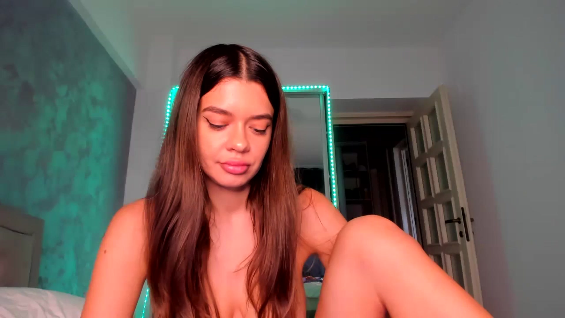 Gallery image thumbnail from Miss_Medyson's myfreecams stream on, 09/10/2024, 13:45 image 7 of 20