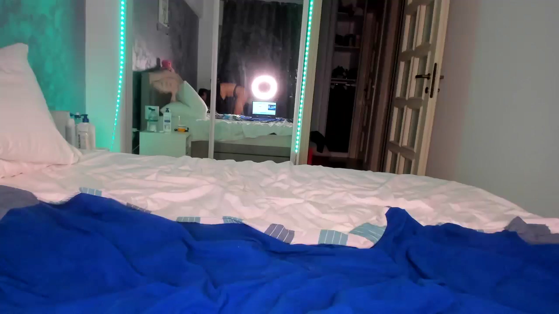 Gallery image thumbnail from Miss_Medyson's myfreecams stream on, 09/11/2024, 18:02 image 2 of 20