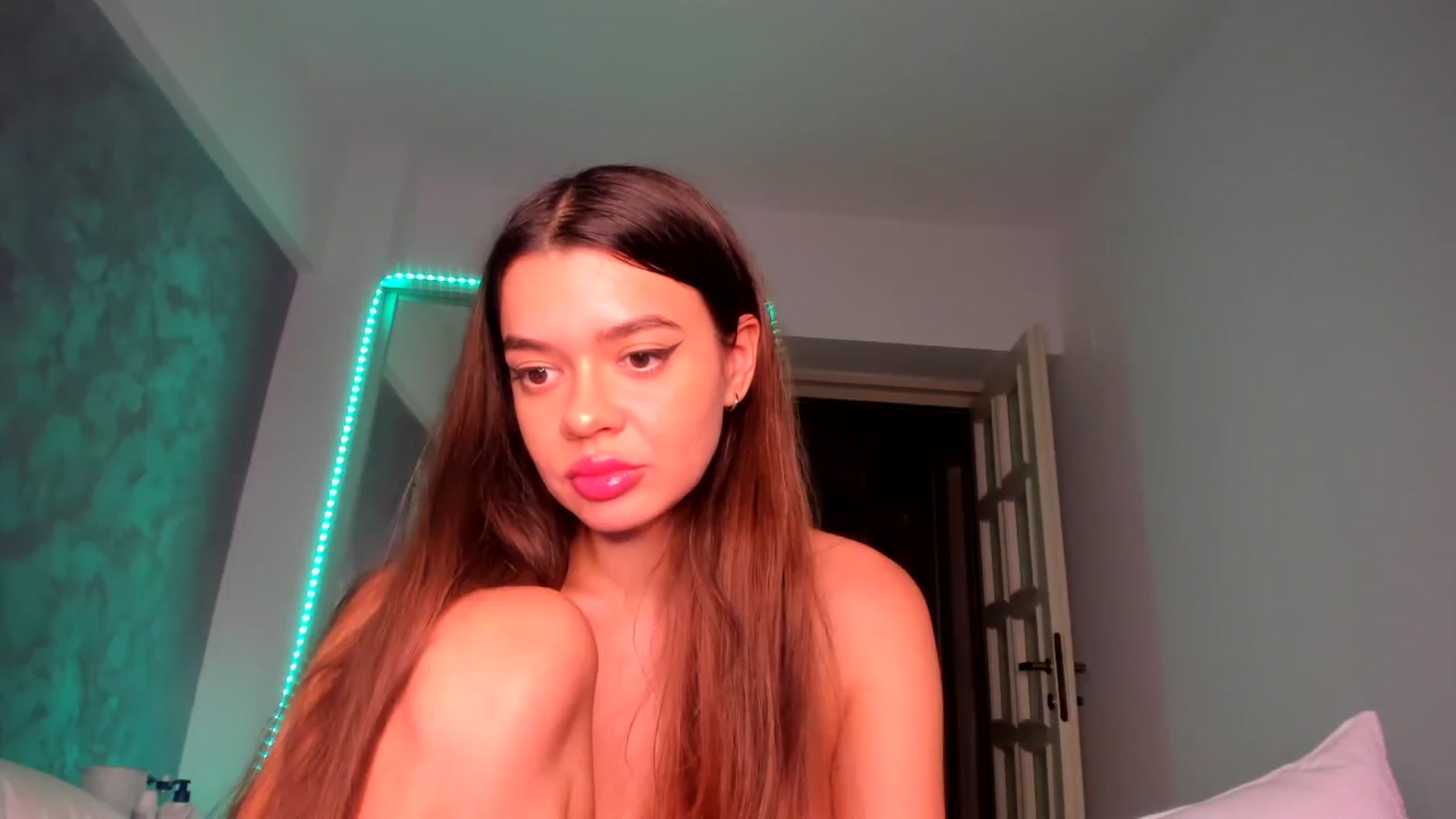 Gallery image thumbnail from Miss_Medyson's myfreecams stream on, 09/11/2024, 19:58 image 4 of 20