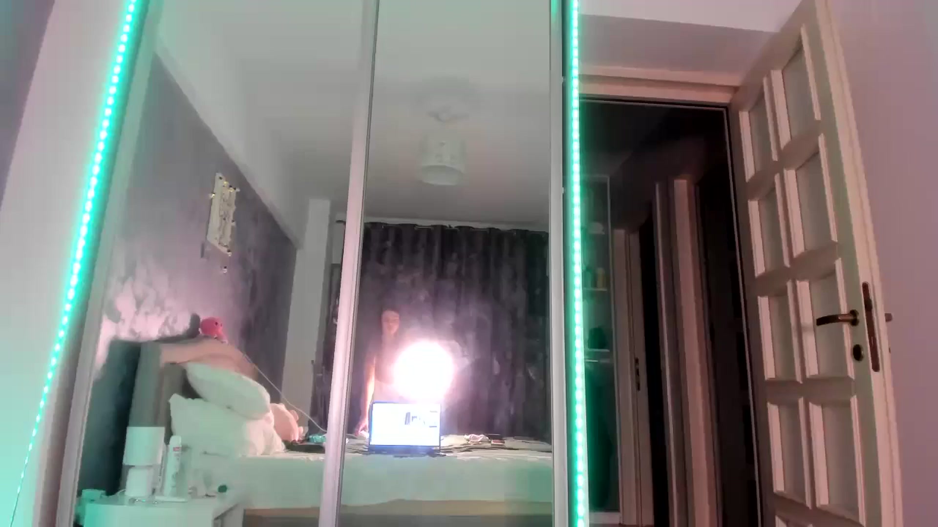 Gallery image thumbnail from Miss_Medyson's myfreecams stream on, 09/17/2024, 16:47 image 14 of 20