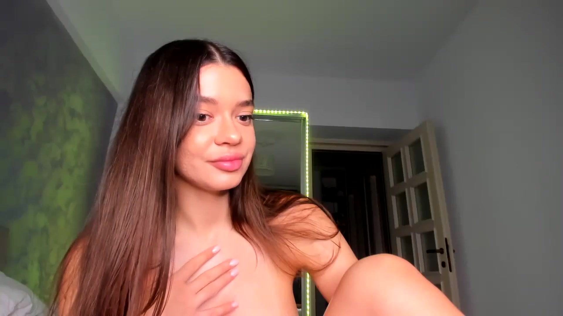 Gallery image thumbnail from Miss_Medyson's myfreecams stream on, 10/02/2024, 21:04 image 20 of 20