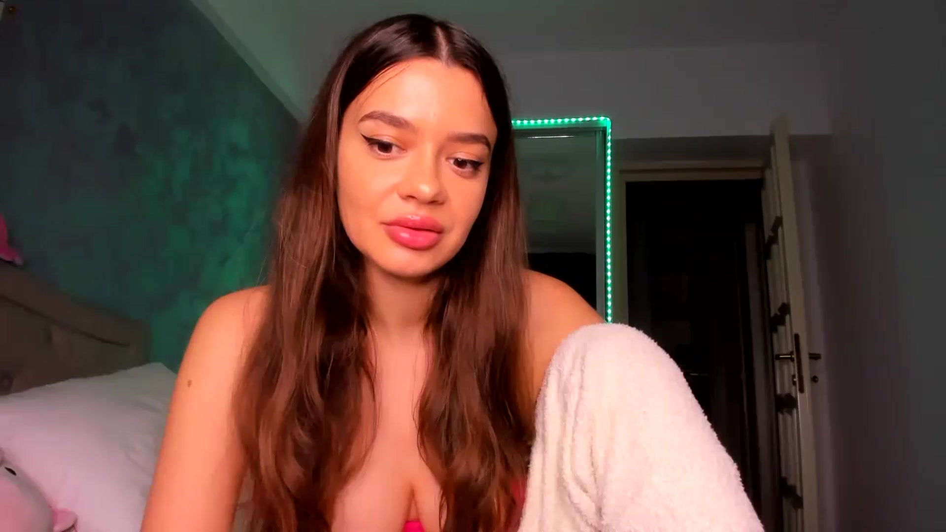 Gallery image thumbnail from Miss_Medyson's myfreecams stream on, 10/28/2024, 14:11 image 2 of 20