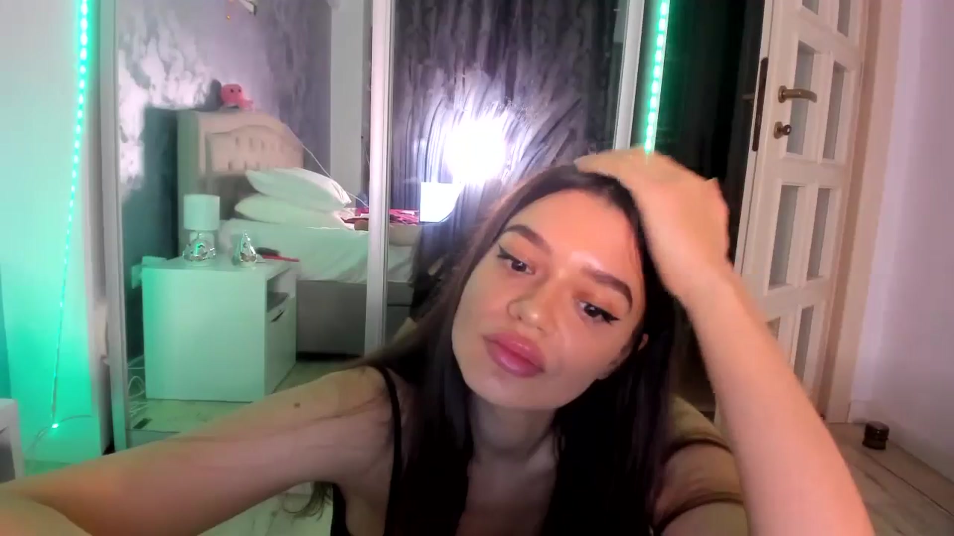 Gallery image thumbnail from Miss_Medyson's myfreecams stream on, 11/01/2024, 17:21 image 19 of 20