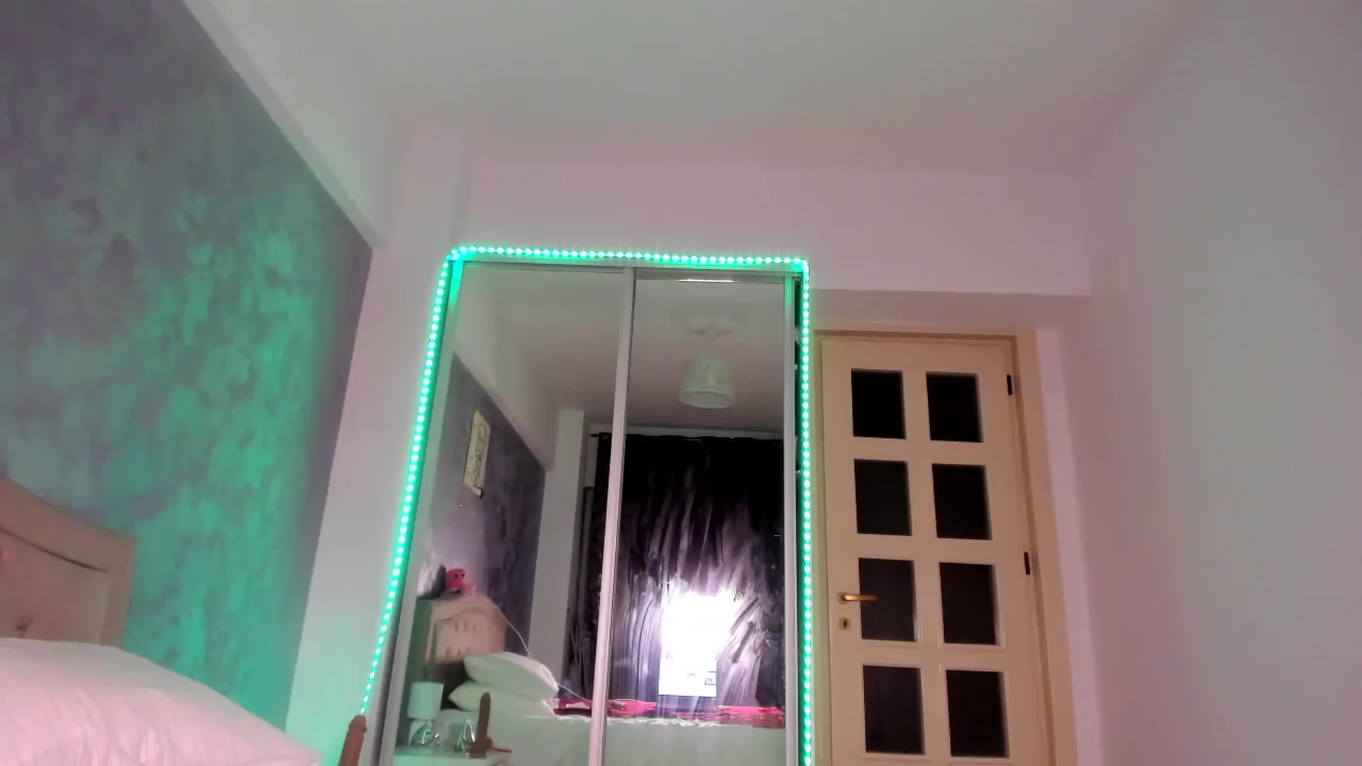 Gallery image thumbnail from Miss_Medyson's myfreecams stream on, 11/01/2024, 18:08 image 10 of 20