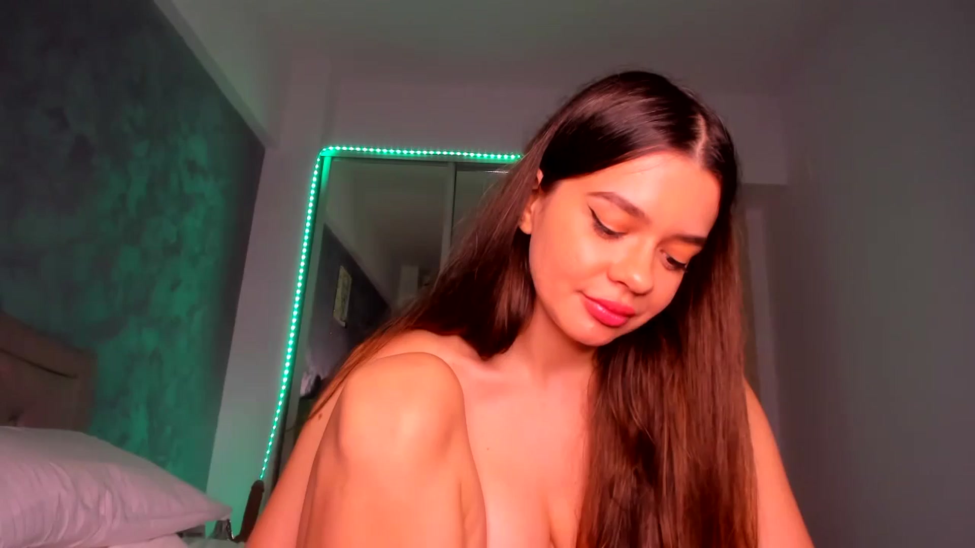 Gallery image thumbnail from Miss_Medyson's myfreecams stream on, 11/01/2024, 18:08 image 2 of 20