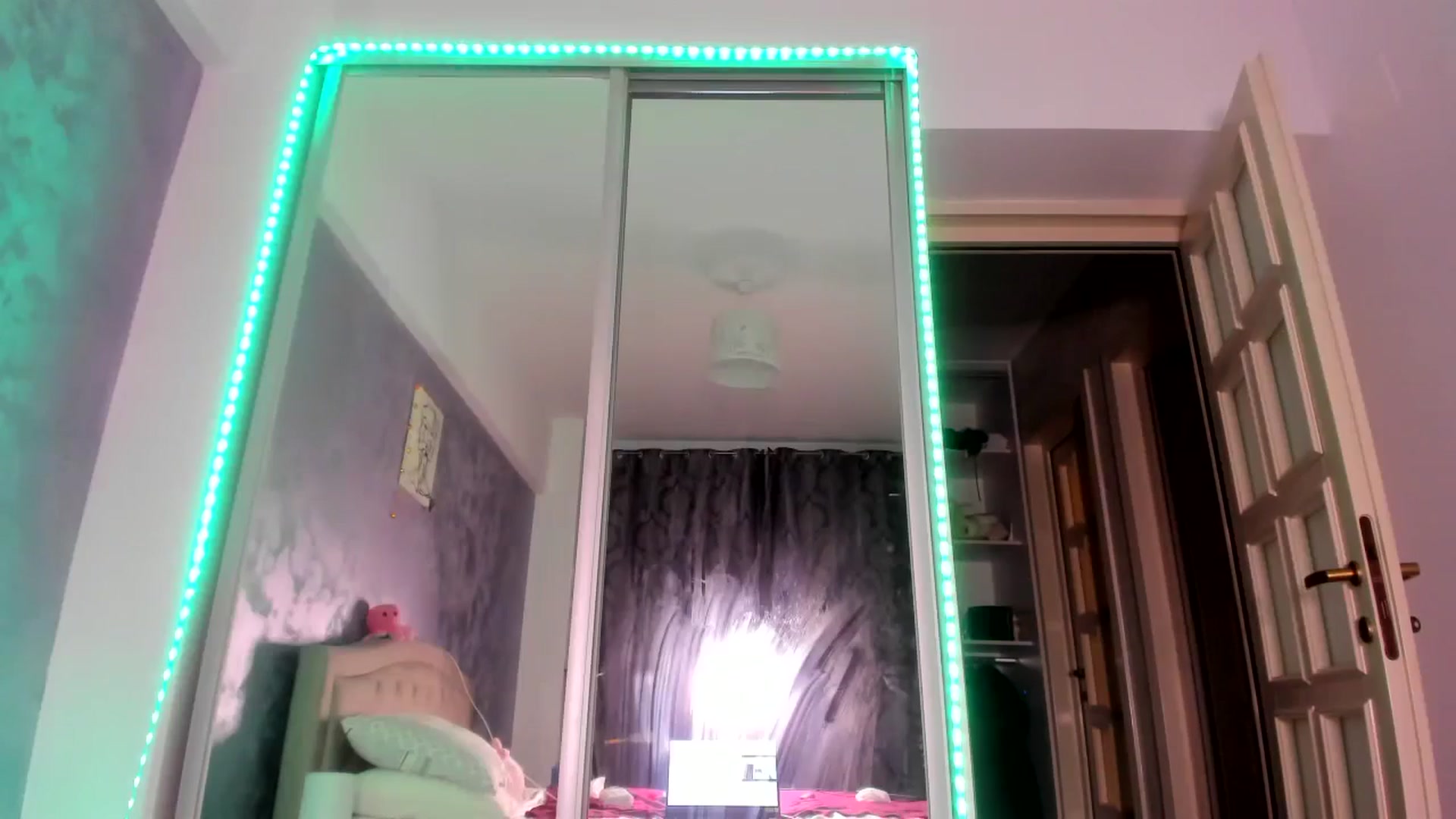 Gallery image thumbnail from Miss_Medyson's myfreecams stream on, 11/05/2024, 18:54 image 19 of 20