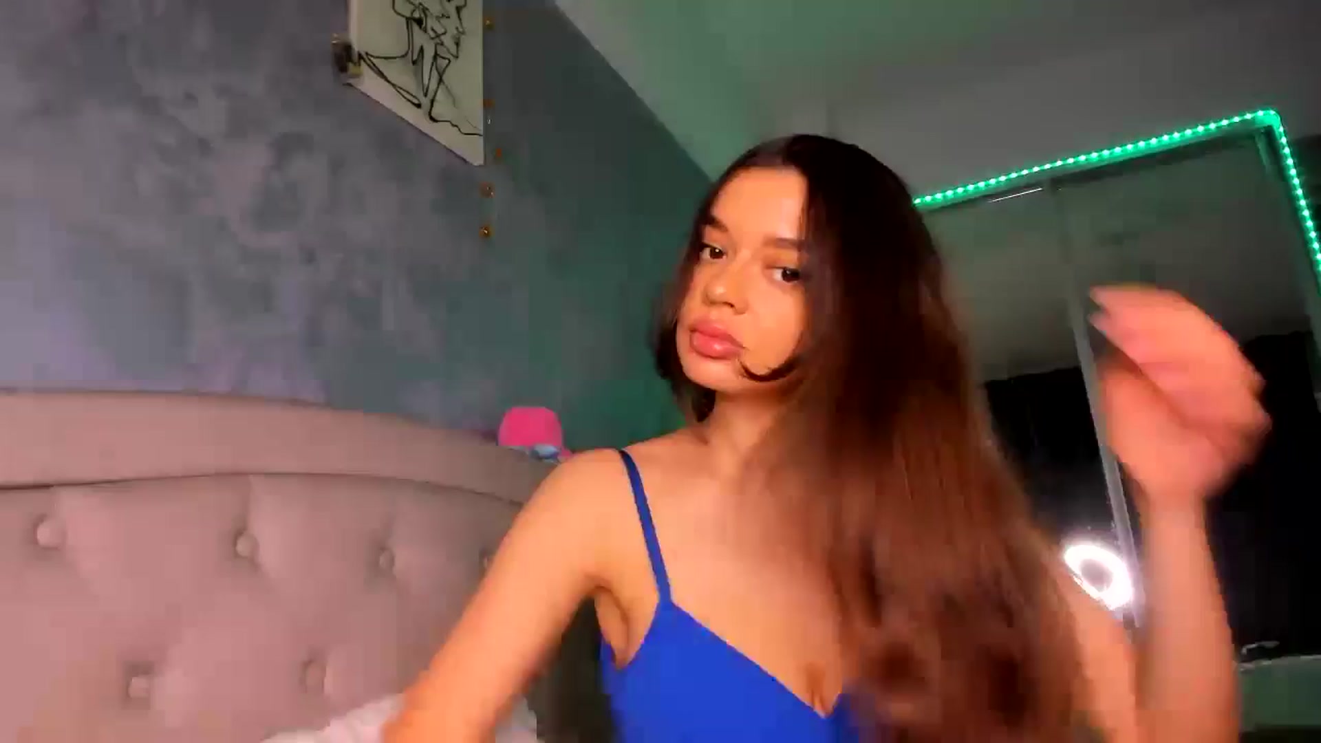 Gallery image thumbnail from Miss_Medyson's myfreecams stream on, 11/11/2024, 13:17 image 1 of 20