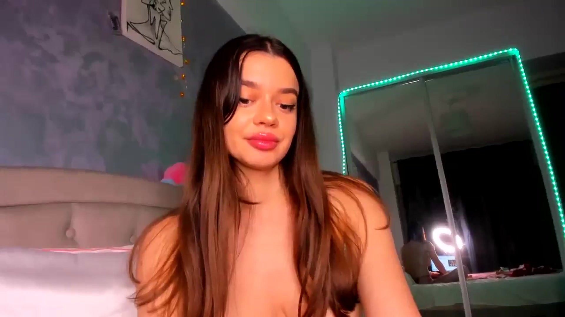 Gallery image thumbnail from Miss_Medyson's myfreecams stream on, 12/11/2024, 19:31 image 4 of 20
