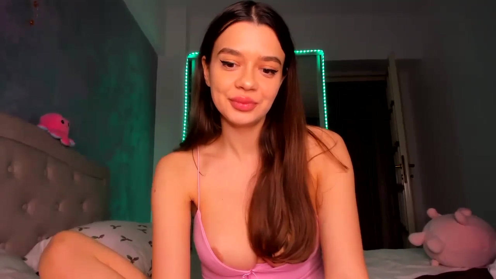 Gallery image thumbnail from Miss_Medyson's myfreecams stream on, 01/14/2025, 20:43 image 3 of 20