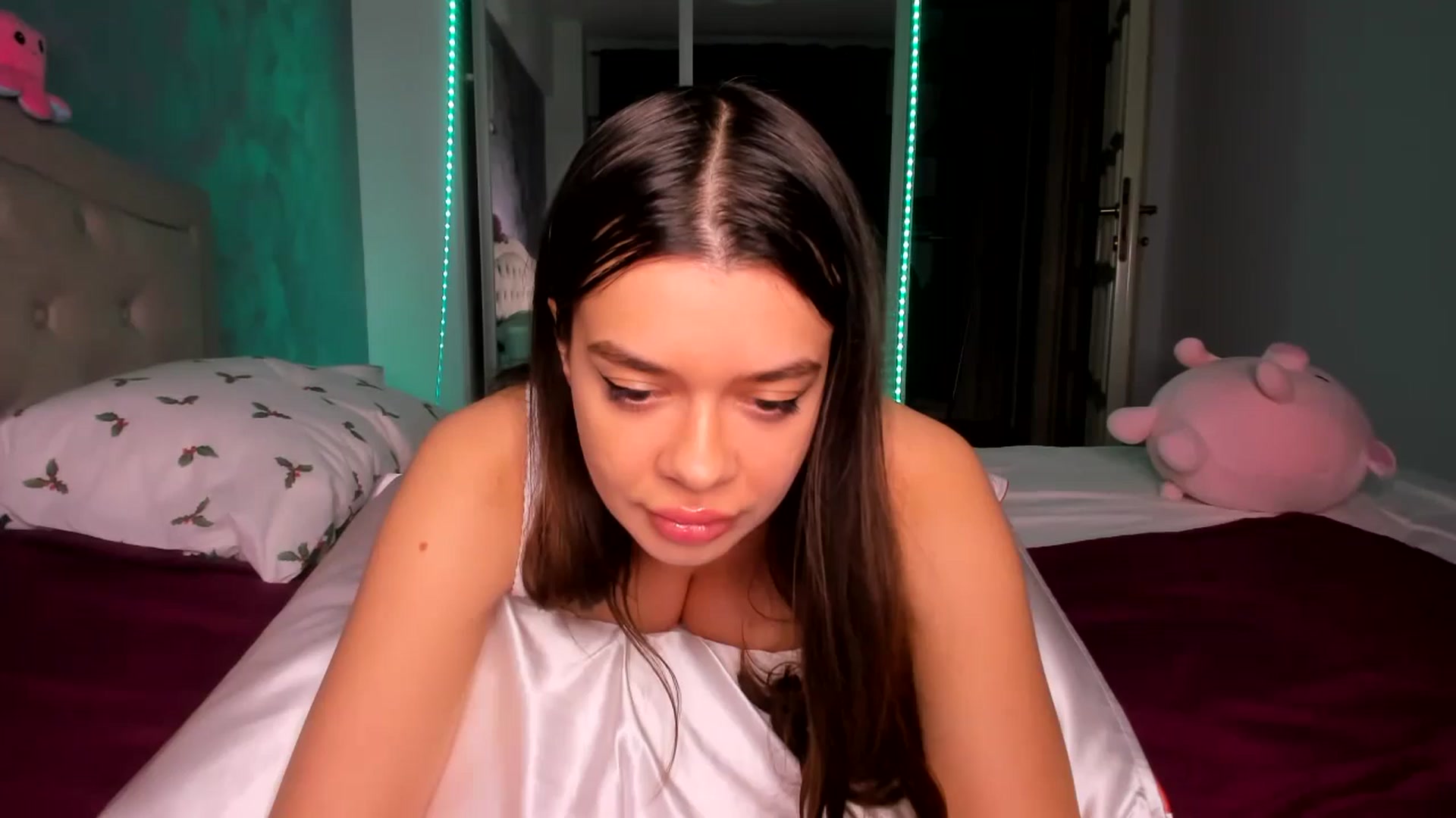 Gallery image thumbnail from Miss_Medyson's myfreecams stream on, 01/14/2025, 20:43 image 1 of 20