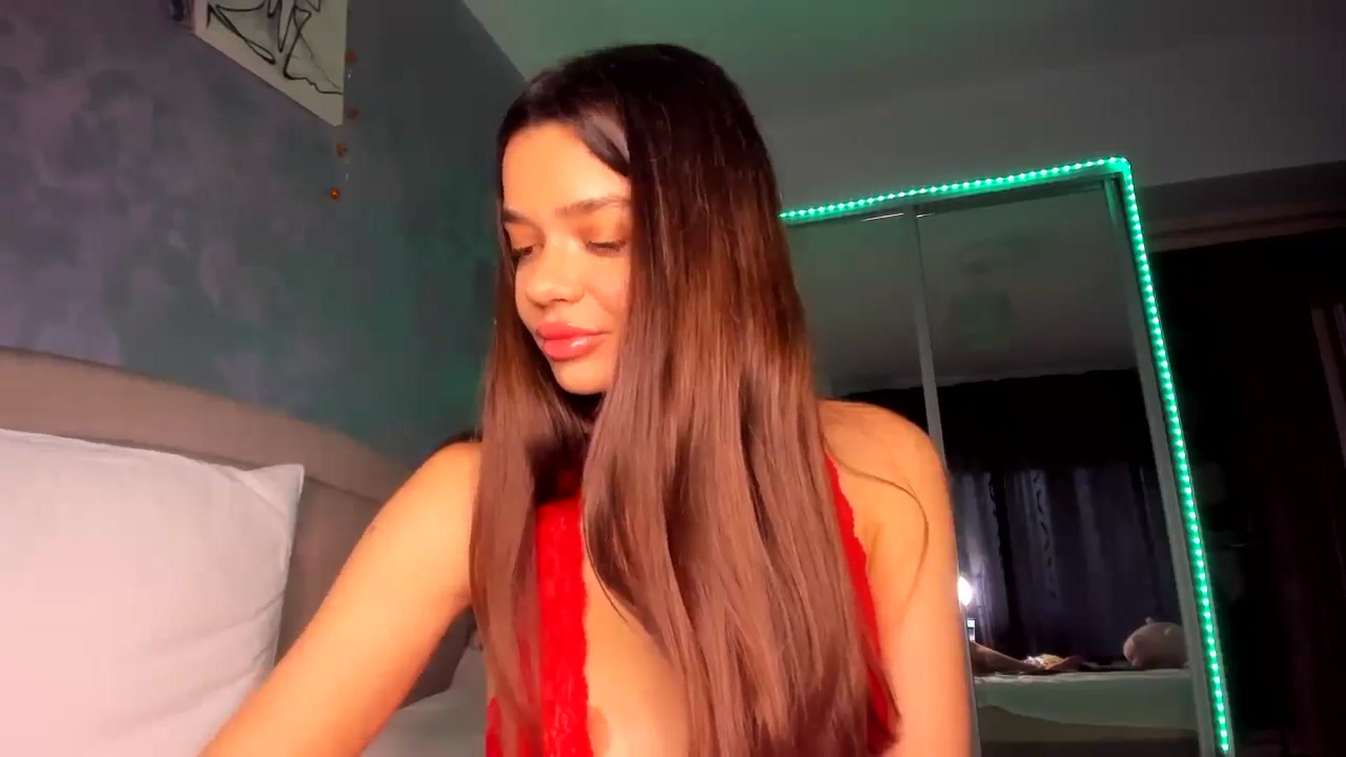 Gallery image thumbnail from Miss_Medyson's myfreecams stream on, 01/23/2025, 11:25 image 12 of 20