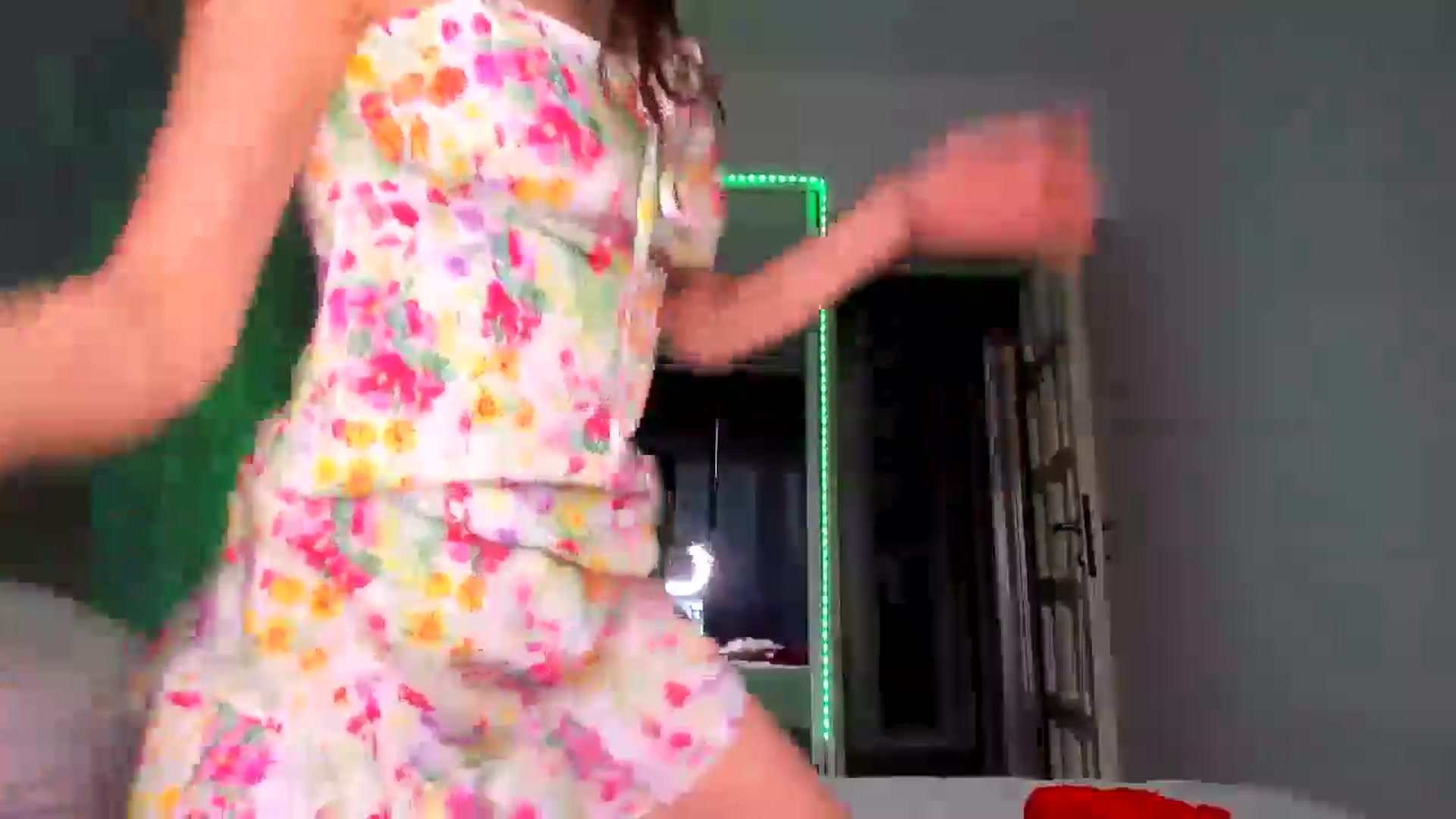 Gallery image thumbnail from Miss_Medyson's myfreecams stream on, 02/24/2025, 11:37 image 14 of 20
