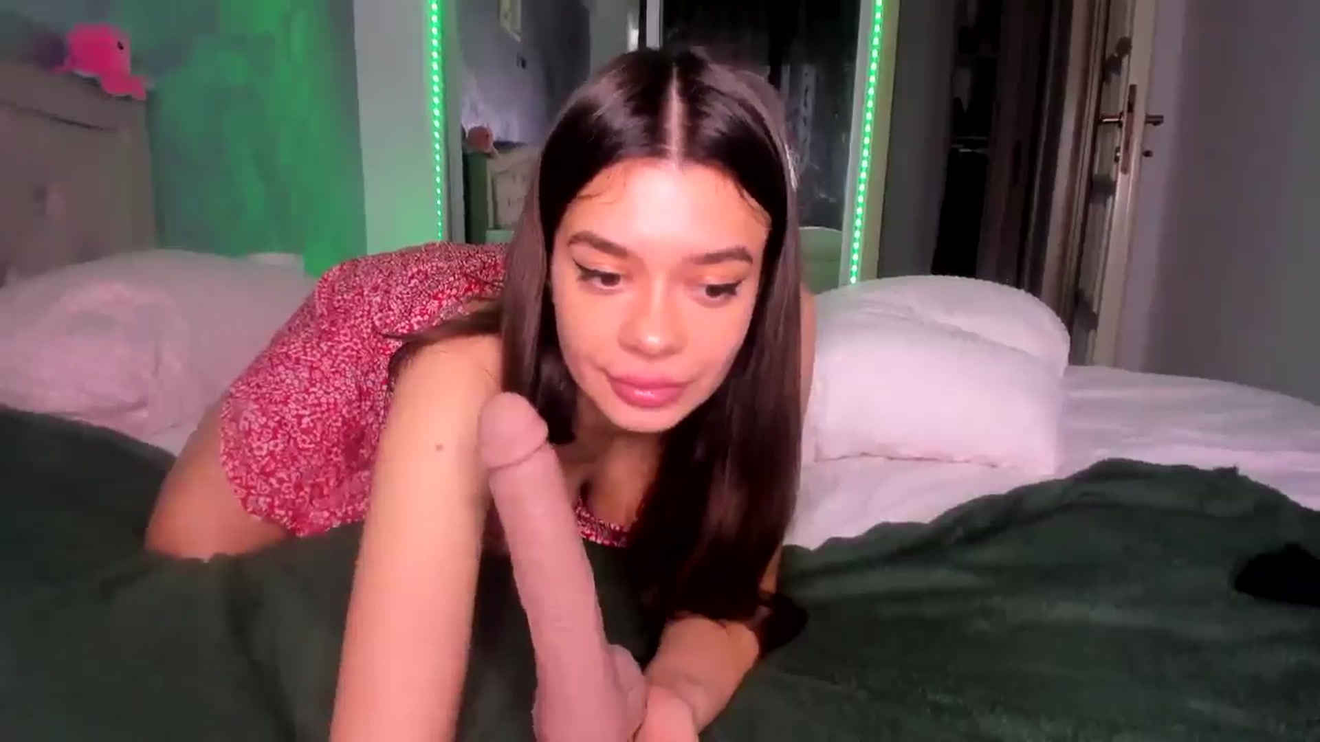 Gallery image thumbnail from Miss_Medyson's myfreecams stream on, 03/23/2025, 13:09 image 14 of 20