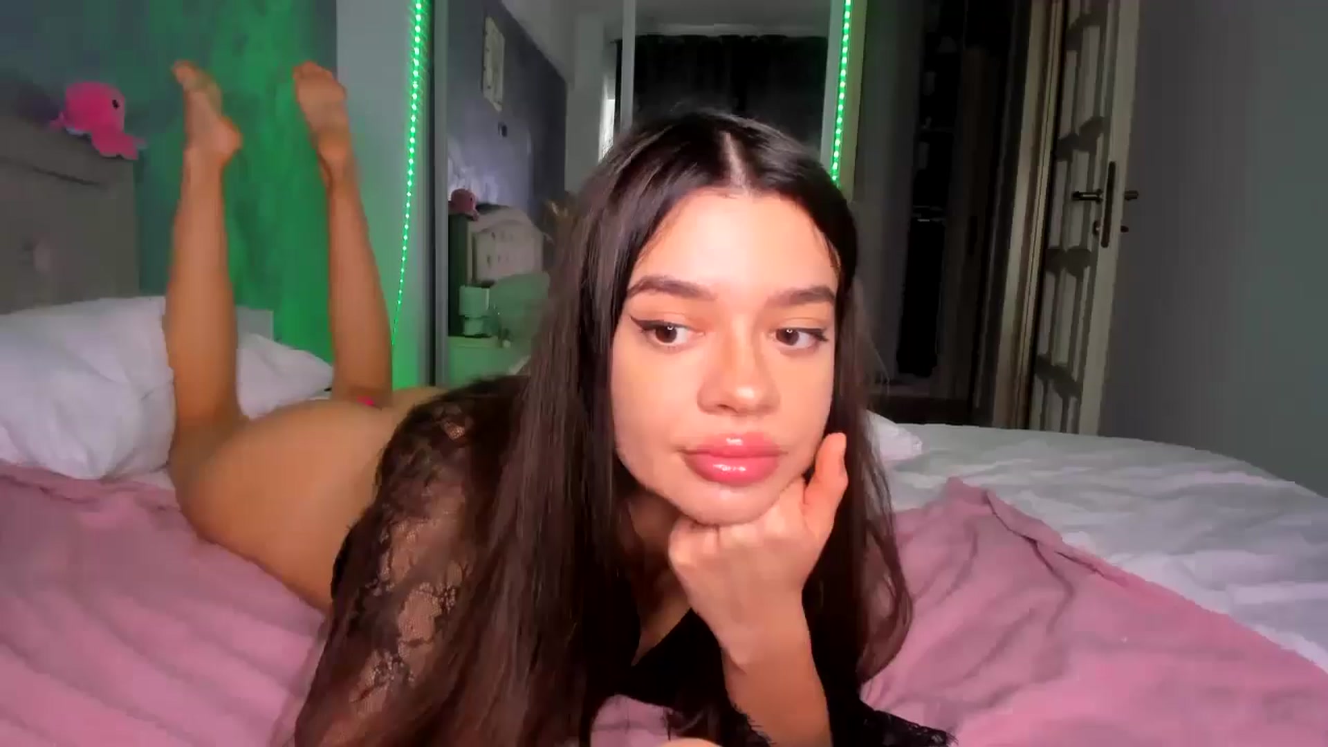 Gallery image thumbnail from Miss_Medyson's myfreecams stream on, 04/08/2025, 11:52 image 17 of 20