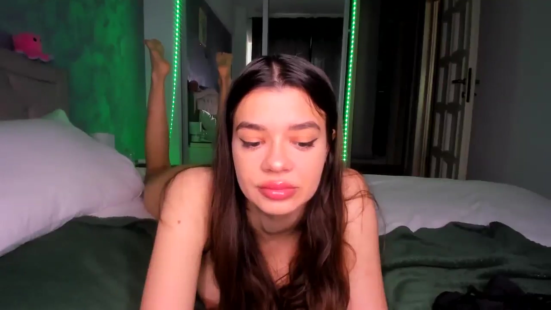 Gallery image thumbnail from Miss_Medyson's myfreecams stream on, 04/24/2025, 10:05 image 4 of 20