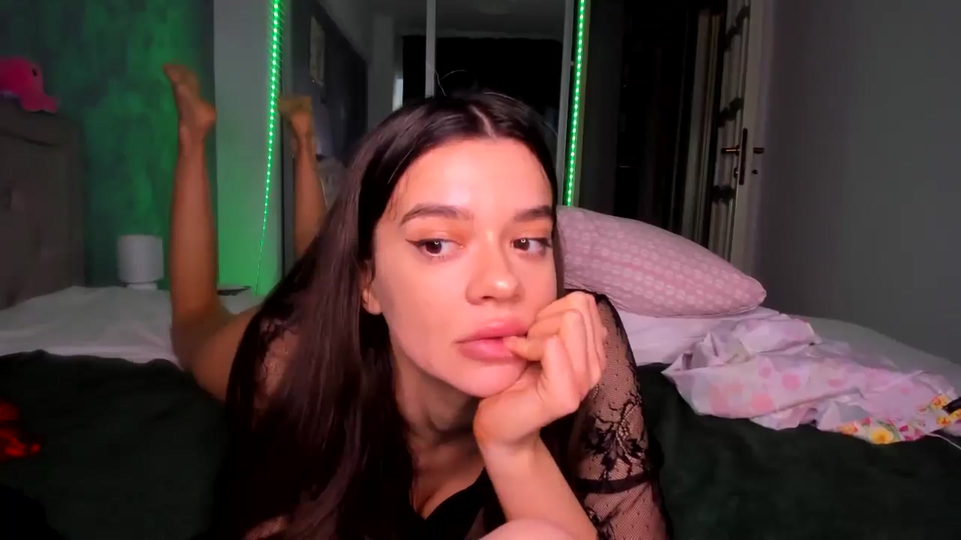 Gallery image thumbnail from Miss_Medyson's myfreecams stream on, 04/27/2025, 13:23 image 13 of 20