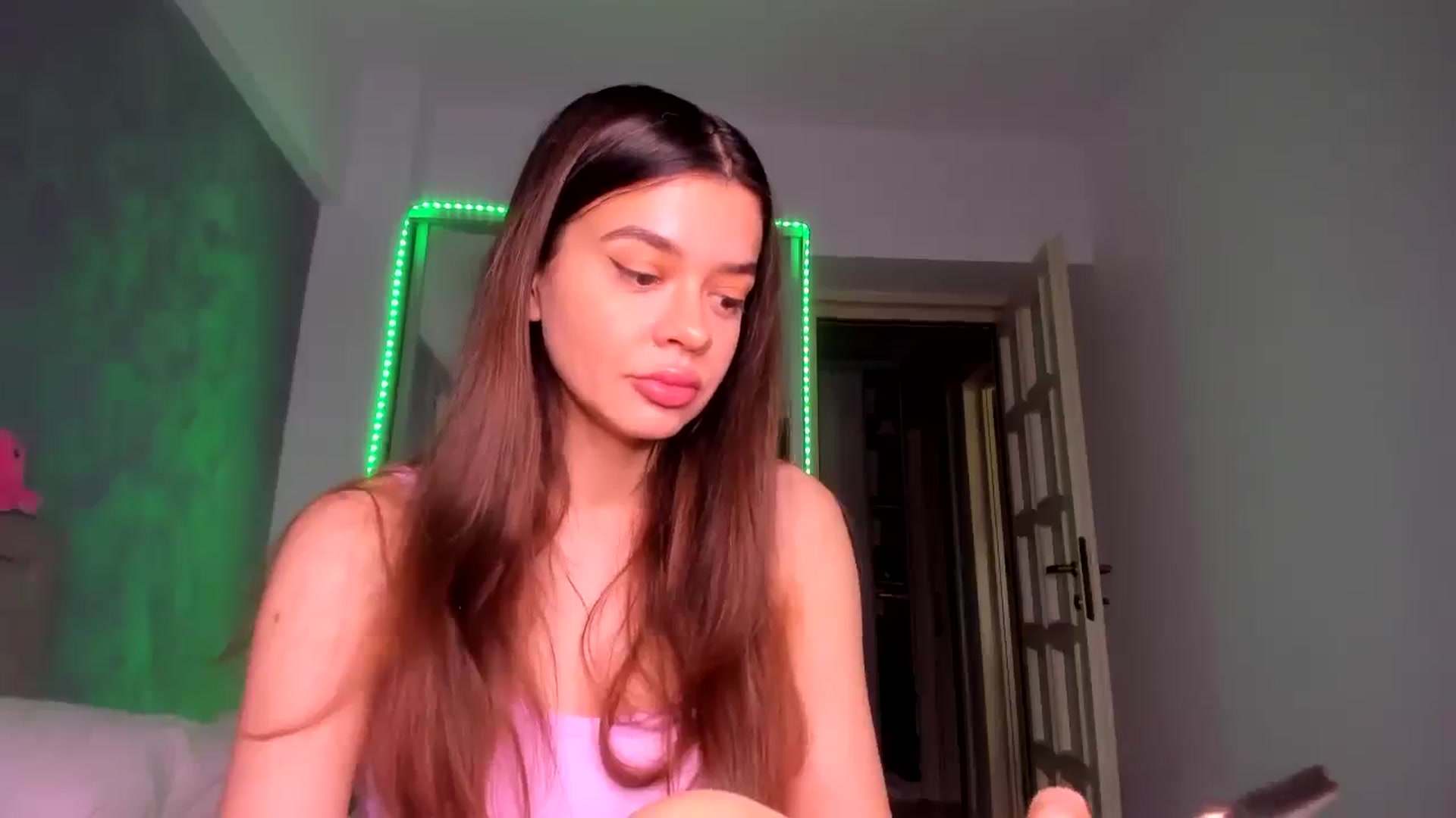 Gallery image thumbnail from Miss_Medyson's myfreecams stream on, 05/10/2025, 09:50 image 12 of 20